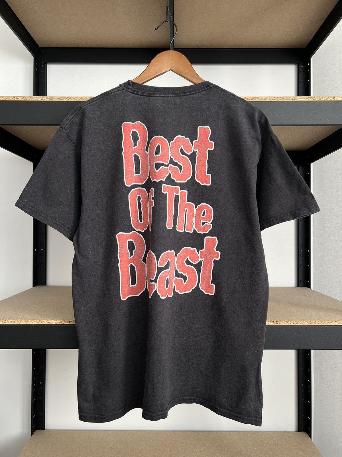 Band Tees Vintage 2000s Iron Maiden Best of the Beast Black T-shirt Size US L / EU 52-54 / 3 - 4 Thumbnail