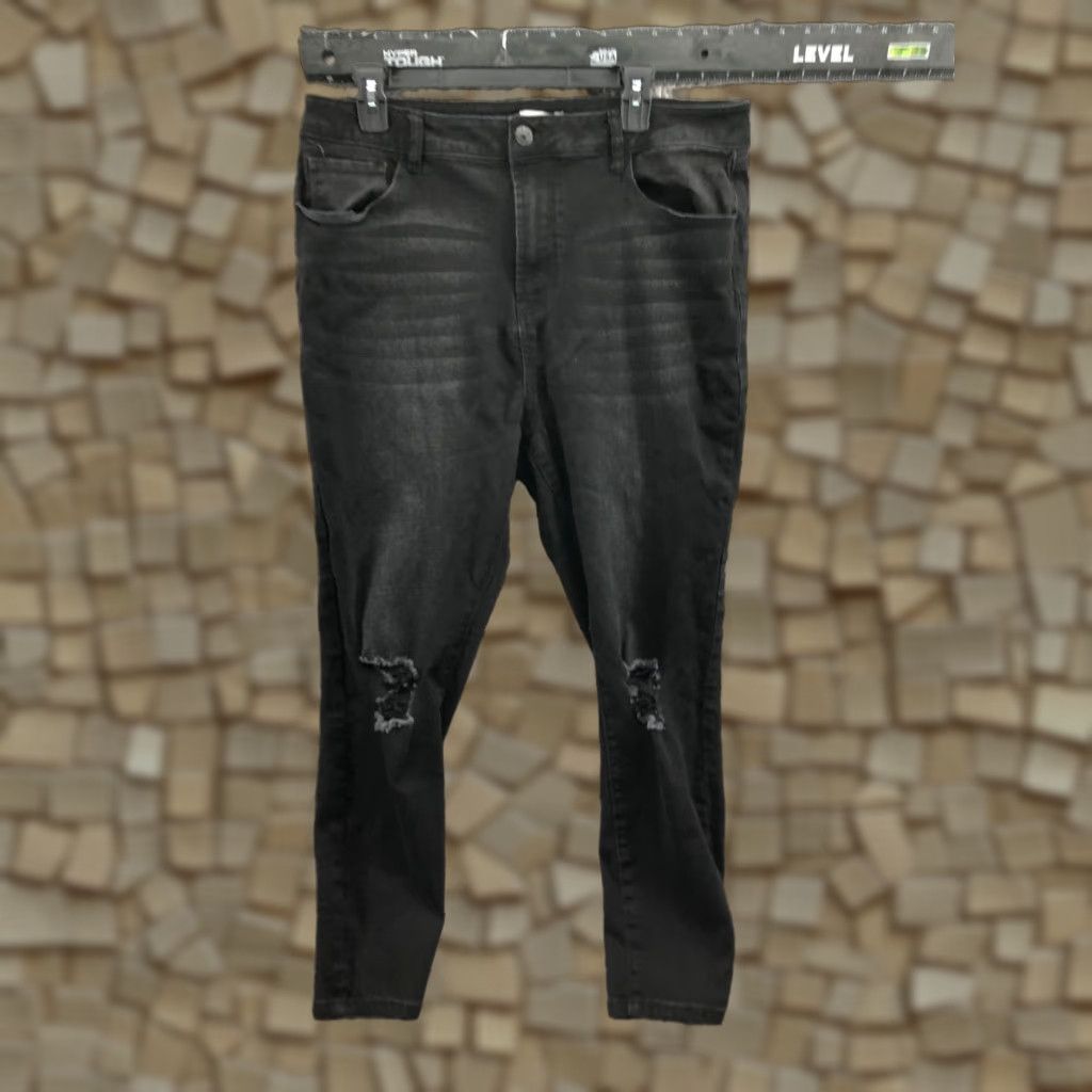 Forever 21 Forever 21 Skinny Jeans Womens 14 Dark Wash Black SMALL FLAW Jeans Size 36" / US 14 / IT 50 - 1 Thumbnail