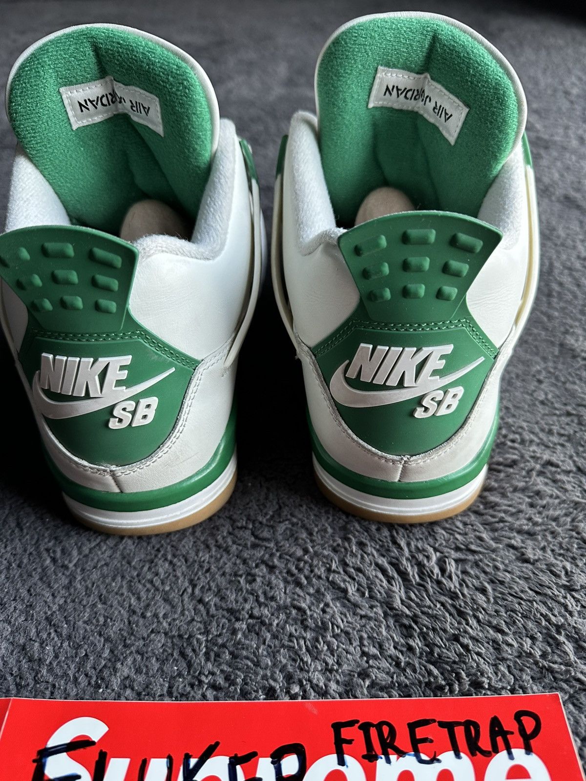 Nike SB Nike SB x Air Jordan 4 Pine Green used 9/10 SIZE 10US NO BOX Size US 10 / EU 43 - 4 Thumbnail