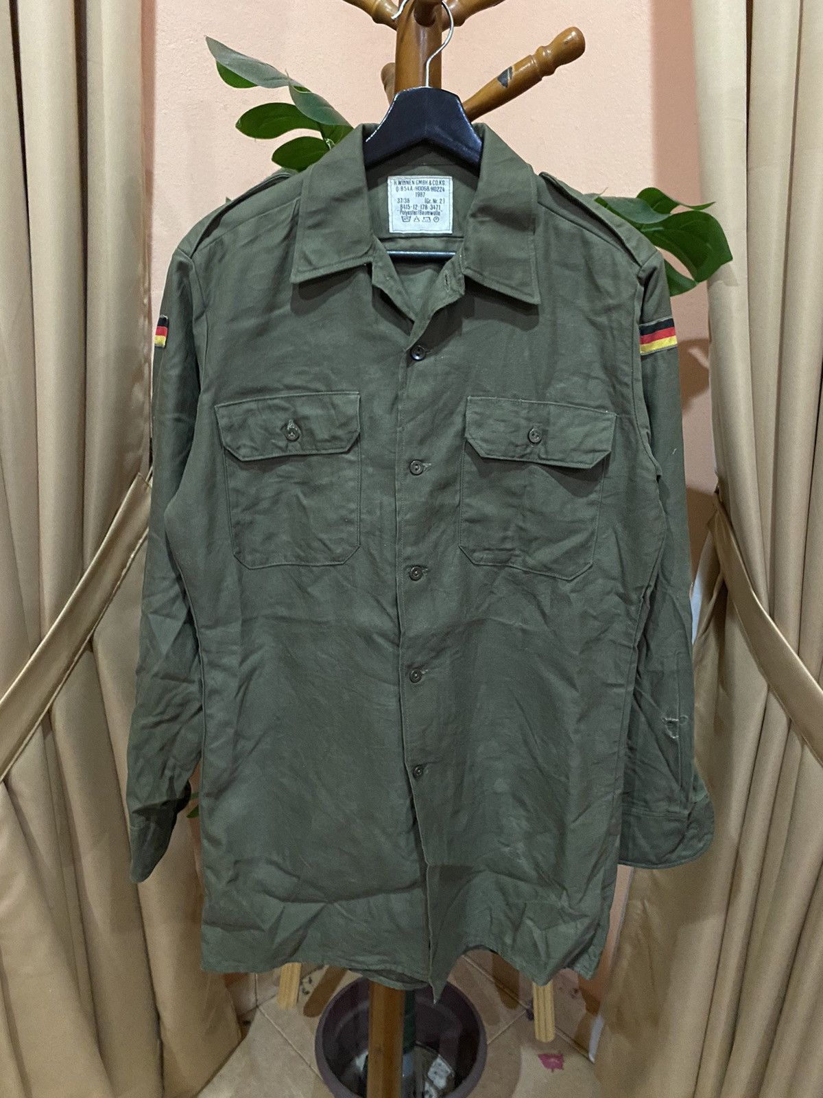 Other Vintage German Military Shirt Bundeswehr Field Uniform 1987 Size US M / EU 48-50 / 2 - 1 Thumbnail