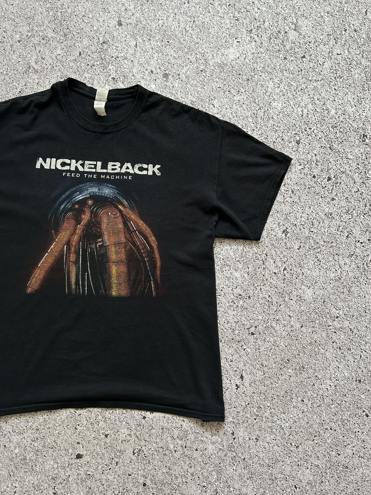 Band Tees Nickelback Feed The Machine UK Tour May 2018 T-Shirt Size US XXL / EU 58 / 5 - 5 Thumbnail