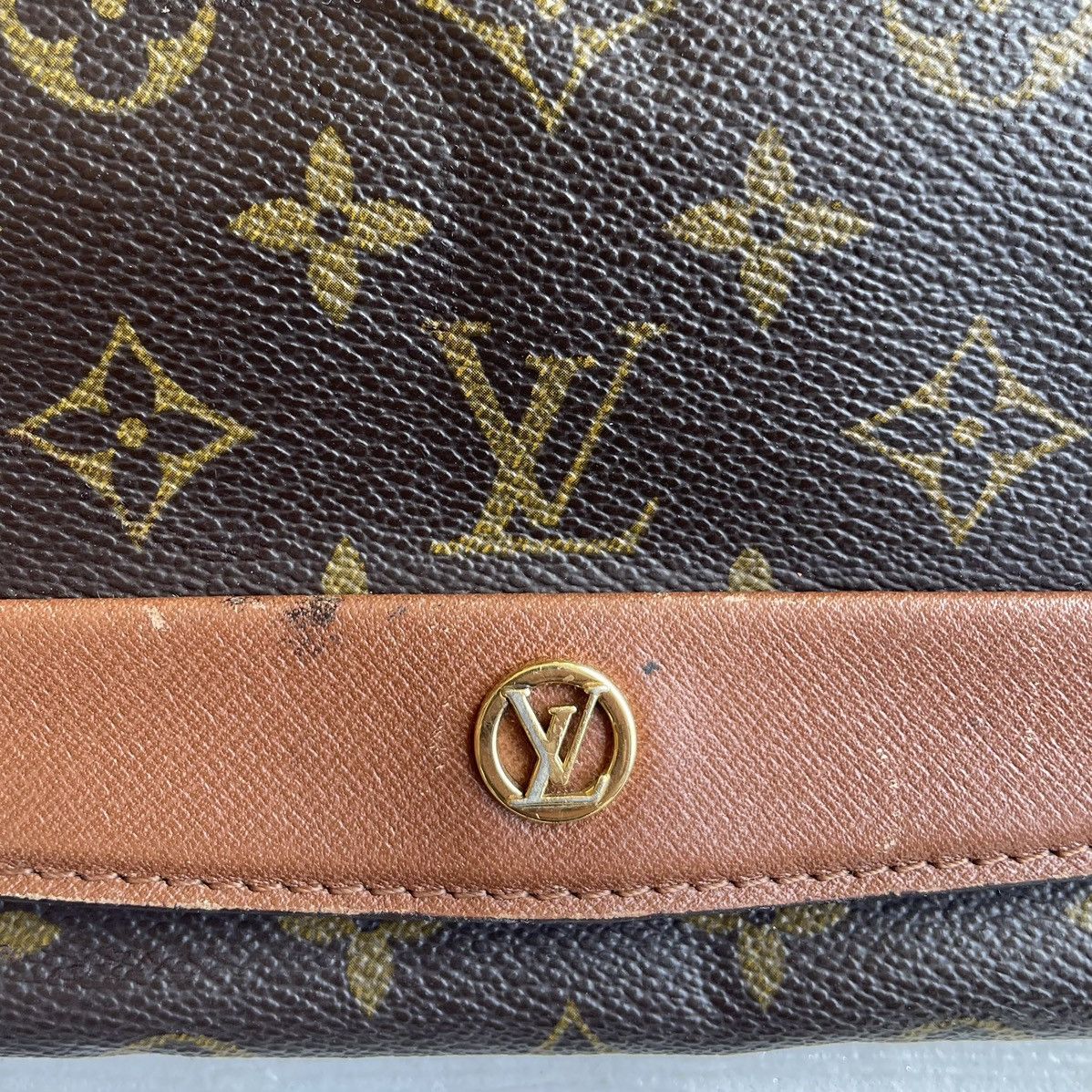 Louis Vuitton Louis Vuitton Monogram Canvas Pochette Crossbody Bag Size ONE SIZE - 7 Thumbnail