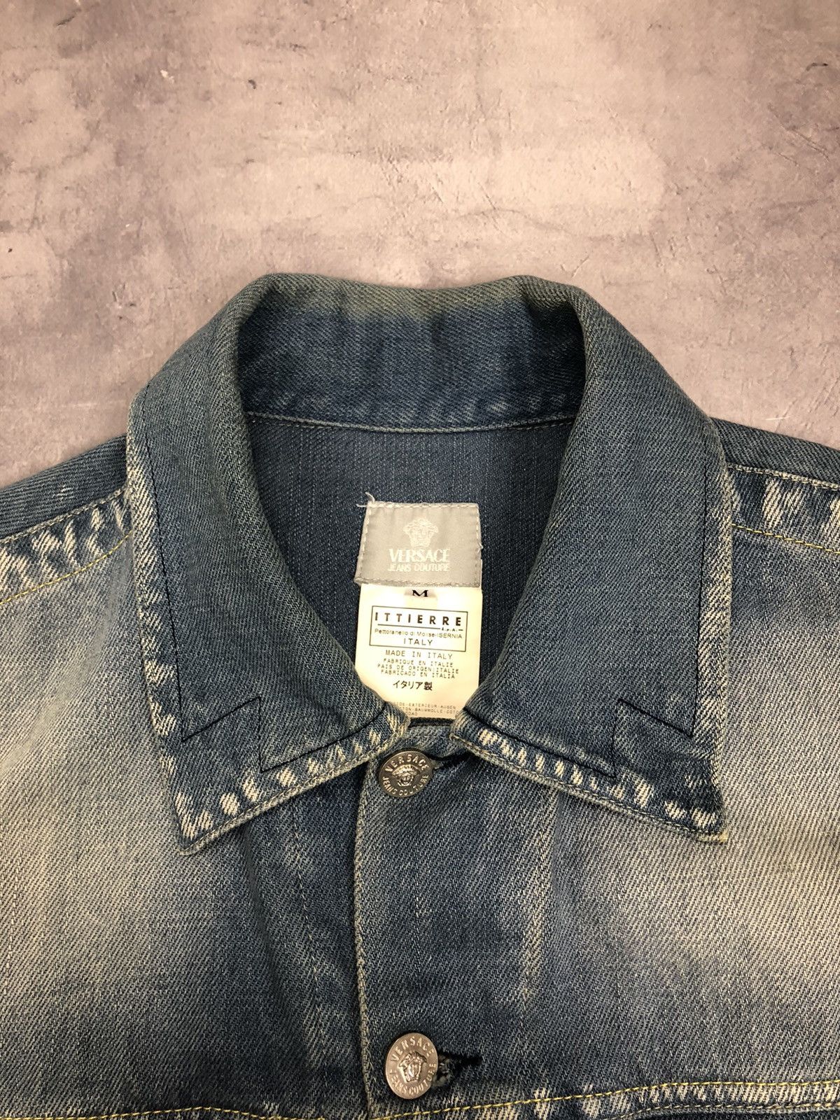 Versace × Vintage versace jeans couture Vintage Denim Jacket Size M / US 6-8 / IT 42-44 - 4 Thumbnail