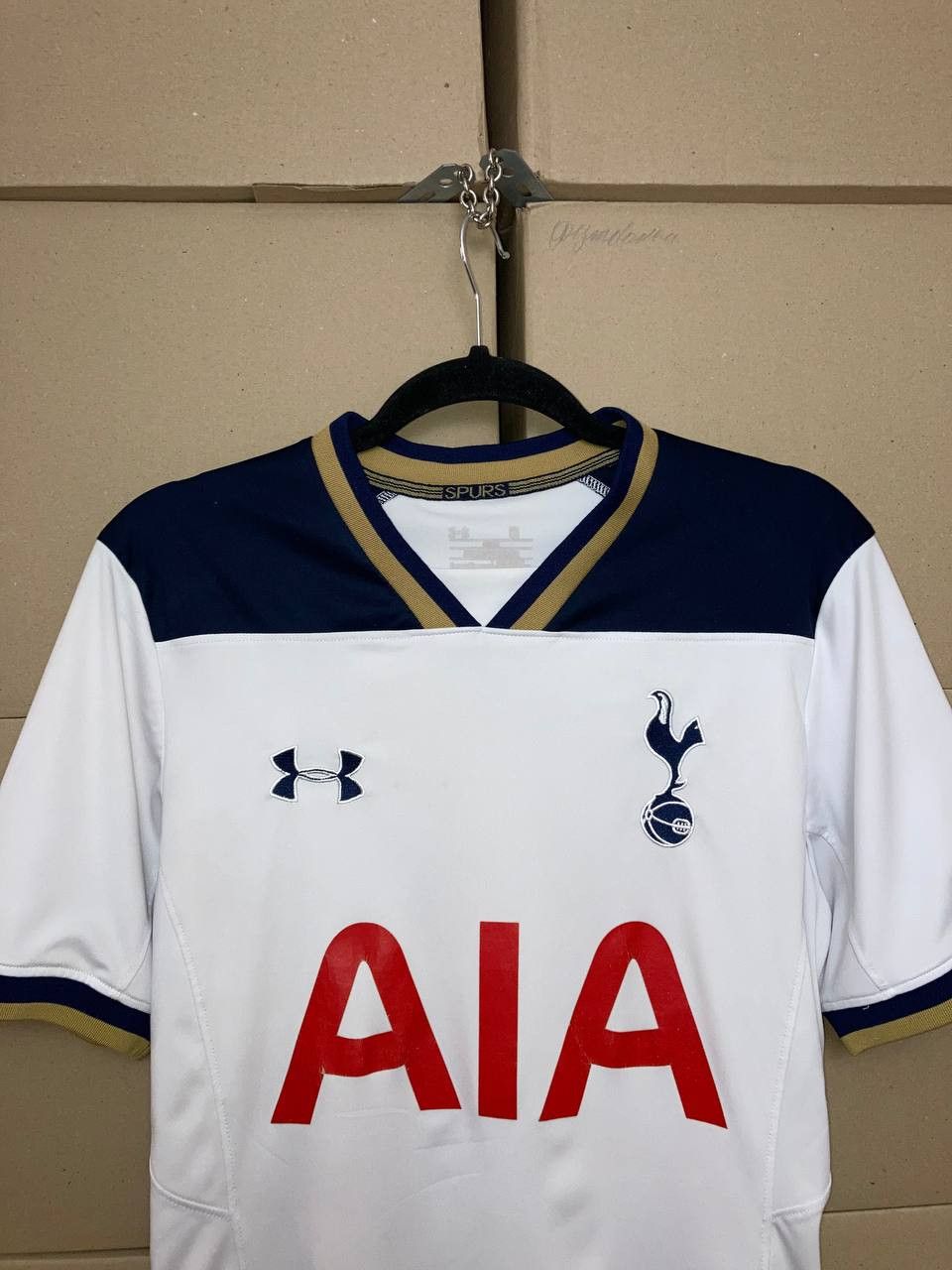 Under Armour TOTTENHAM HOTSPUR 2016/2017 HOME SOCCER JERSEY UNDER ARMOUR Size US S / EU 44-46 / 1 - 6 Thumbnail