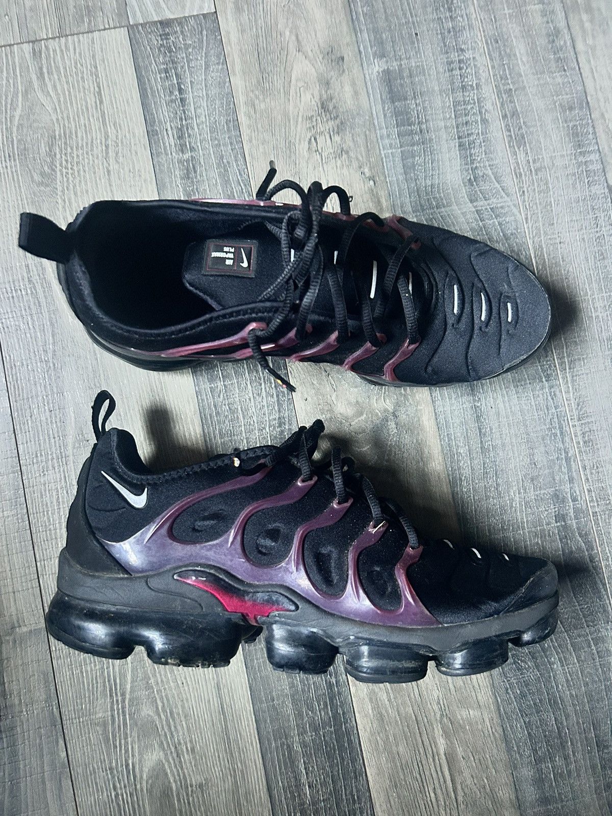 Nike VAPORMAX PLUS NOBLE RED 🍇 Size US 11 / EU 44 - 8 Thumbnail