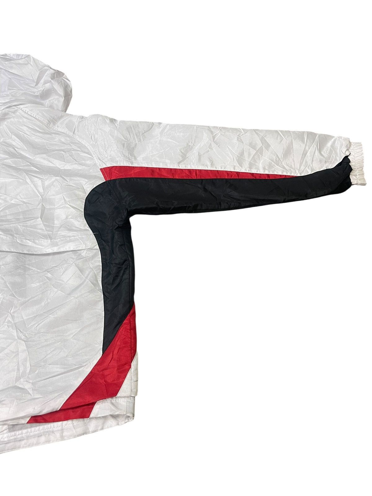 Japanese Brand Vintage Yonex Heat Capsule Windbreaker Jacket Size US L / EU 52-54 / 3 - 6 Thumbnail