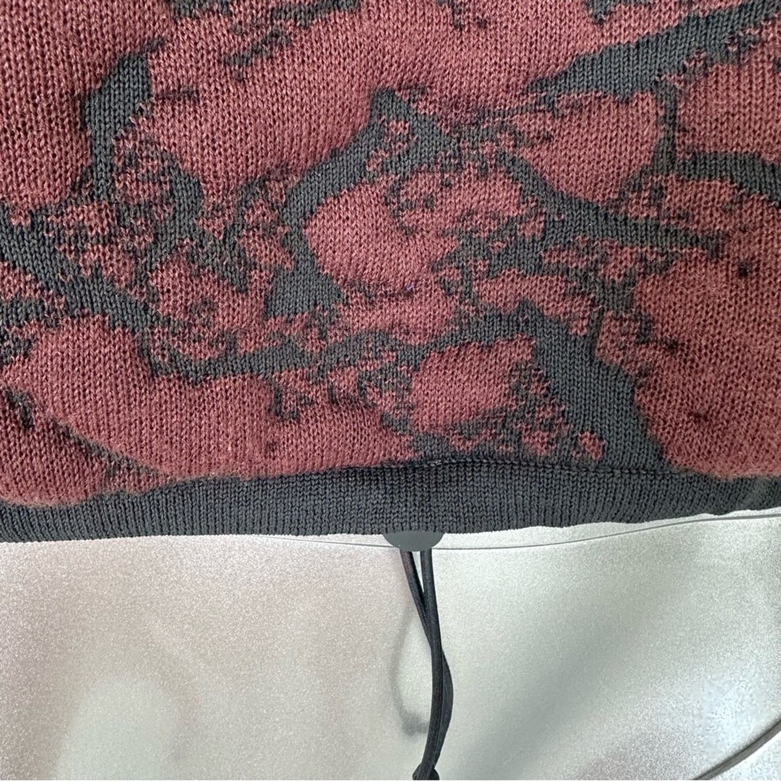Lululemon NWT!!! Lululemon Athletica Sweater size 4 Retail 168$ Size S / US 4 / IT 40 - 6 Thumbnail