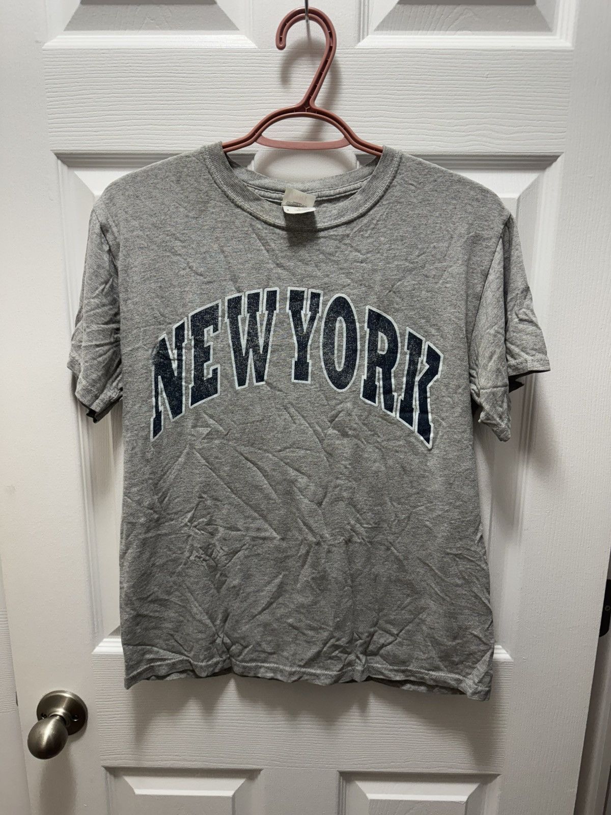 Fruit Of The Loom Fruit of the Loom Vintage New York Faded Shirt Grey Size US S / EU 44-46 / 1 - 1 Thumbnail