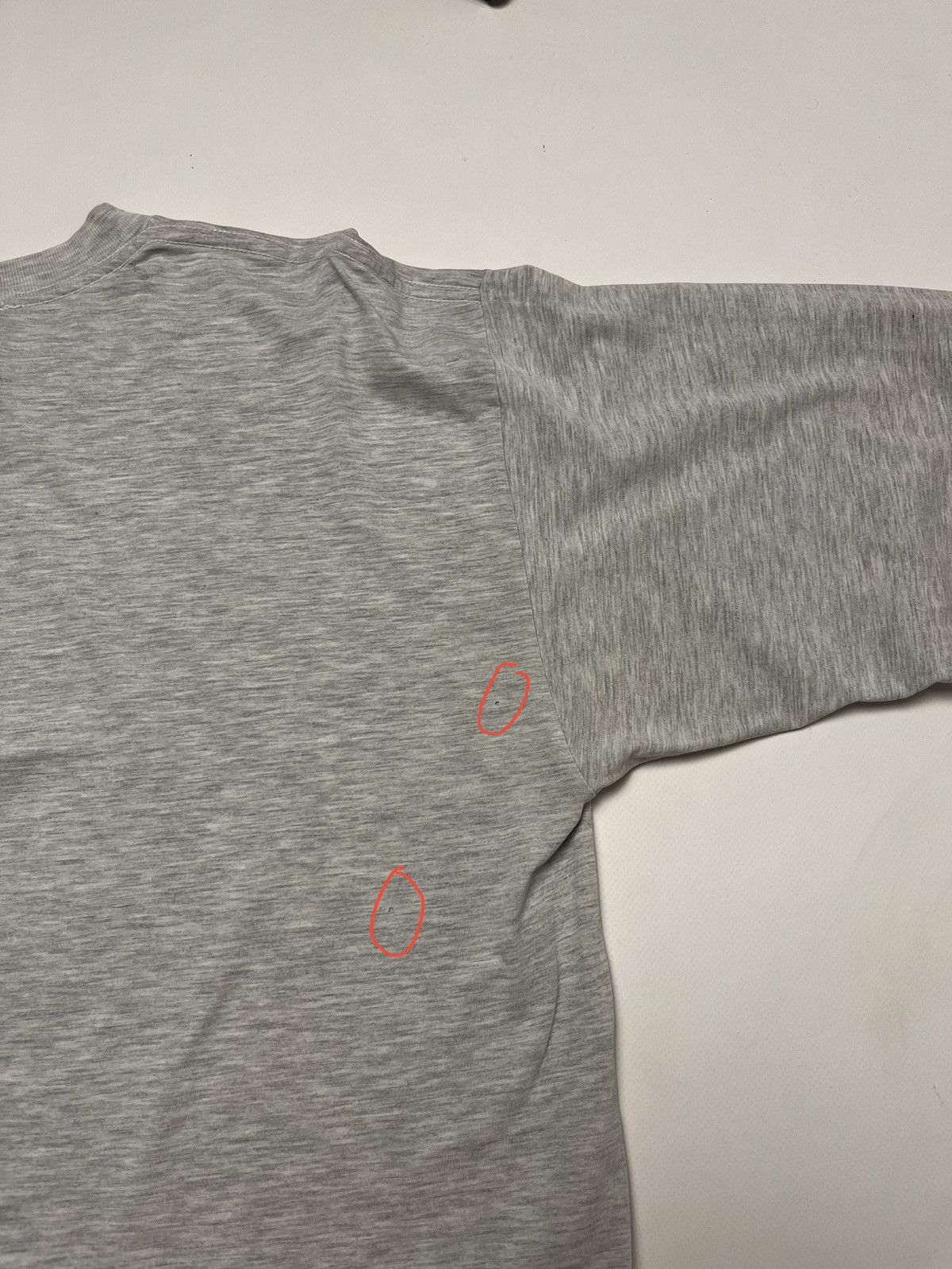 Umbro Vintage 90’s Umbro Oasis Long Sleeve T-Shirt Size US S / EU 44-46 / 1 - 14 Thumbnail