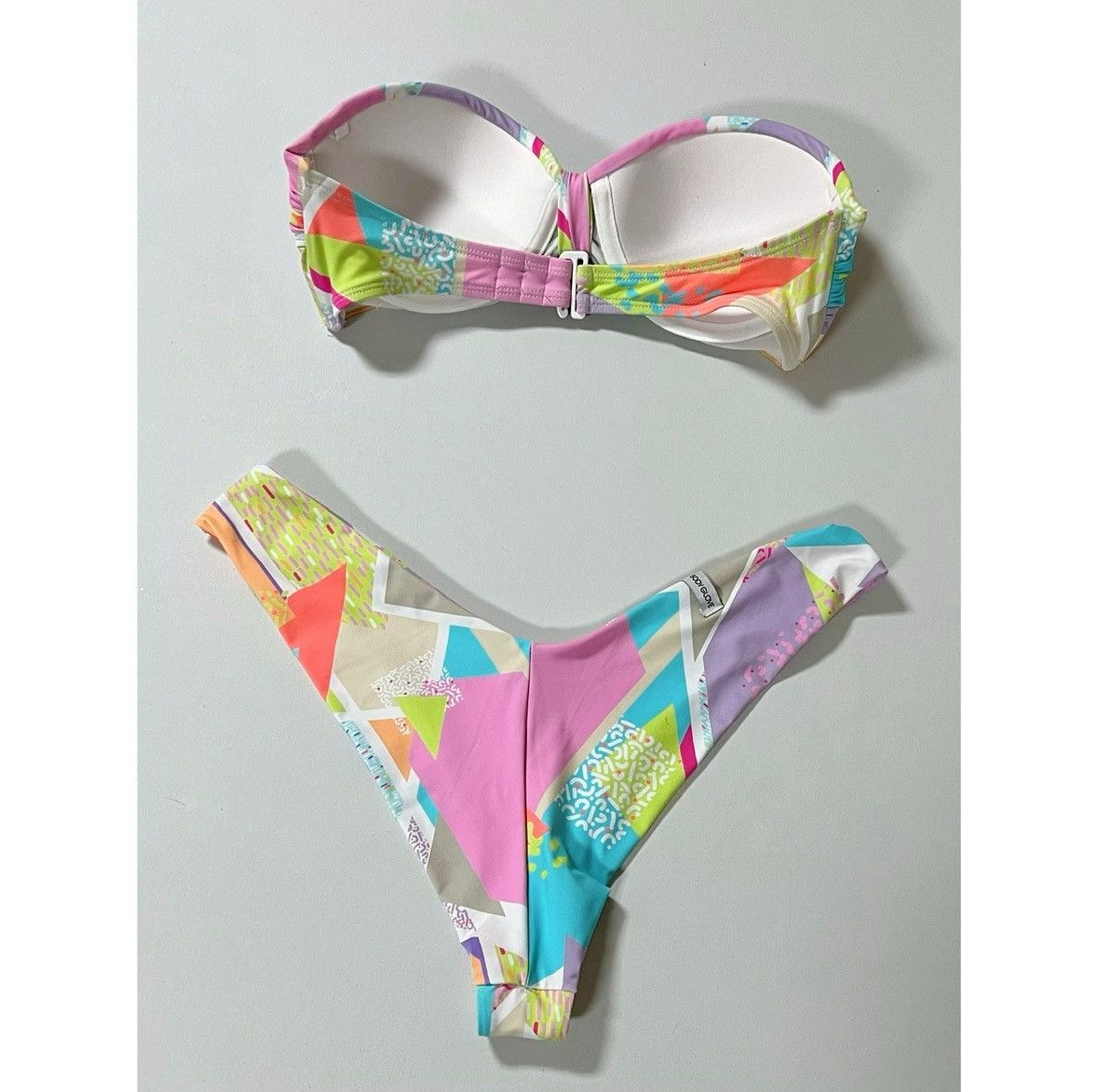 Body Glove Body Glove Geometric Bikini Top (S) and Bottoms (M) Set 🌸✨ Size S / US 4 / IT 40 - 5 Thumbnail
