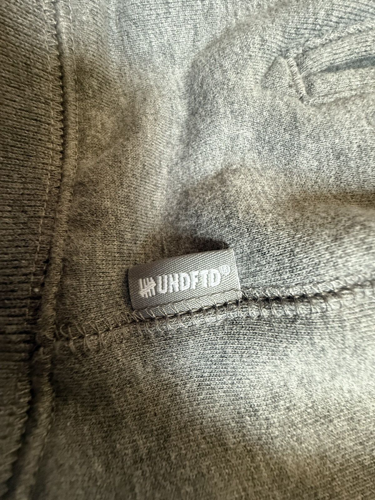 Undefeated Grey Undefeated Zipup Size US XL / EU 56 / 4 - 7 Thumbnail