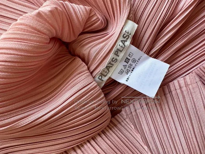Issey Miyake Issey Miyake Pleated Long T-Shirt Pink Size L / US 10 / IT 46 - 8 Thumbnail
