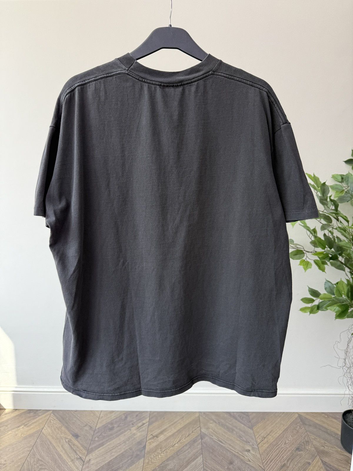 Other Vintage Save The Earth 1986 Made in USA Faded Tee Size US XL / EU 56 / 4 - 11 Thumbnail