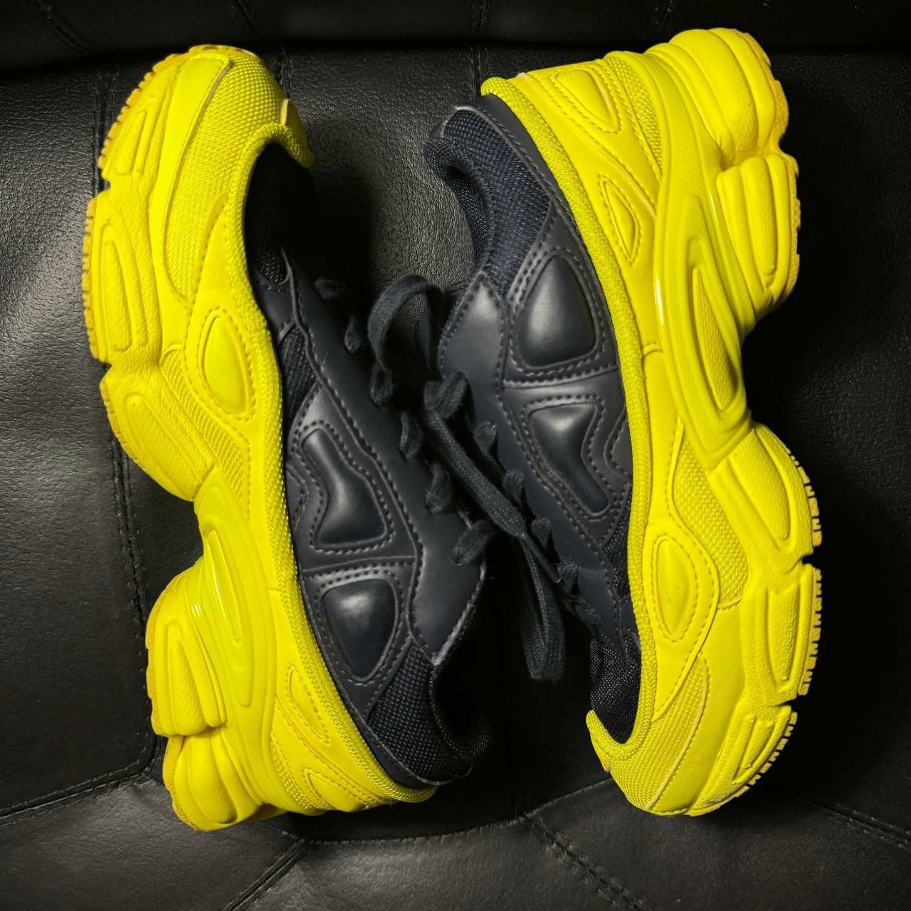 Adidas × Raf Simons 4,5us Adidas Raf Simons Ozweego Yellow Size US 4.5 / IT 34.5 - 5 Thumbnail