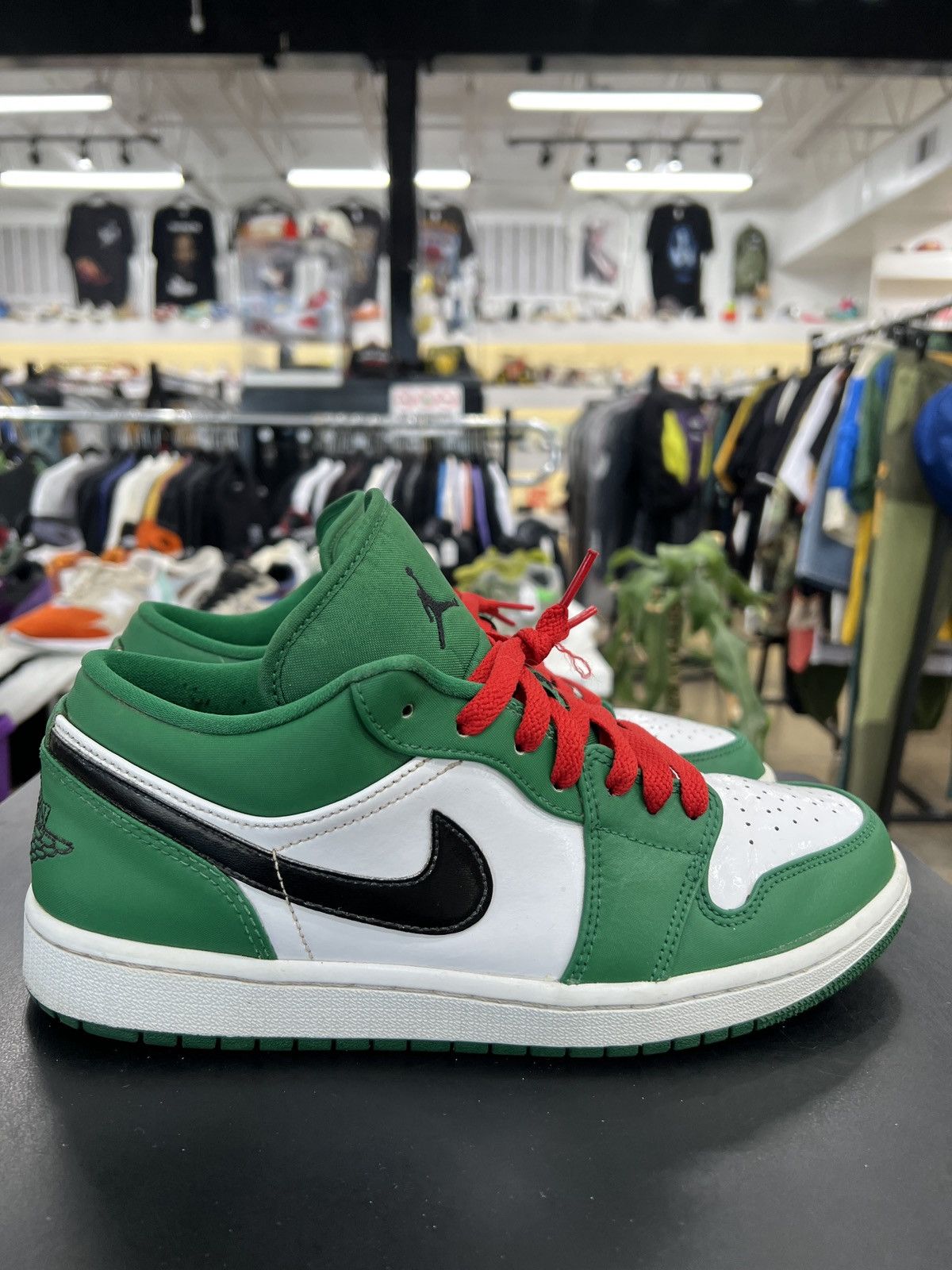 Jordan Brand × Nike Air Jordan 1 Low Pine Green Sz. 9.5 (2020) Size US 9.5 / EU 42-43 - 6 Thumbnail