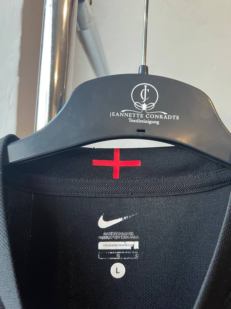 Nike 2011 ENGLAND TEAM WORLD CUP AWAY RUGBY NIKE JERSEY SHIRT L Size US L / EU 52-54 / 3 - 5 Thumbnail