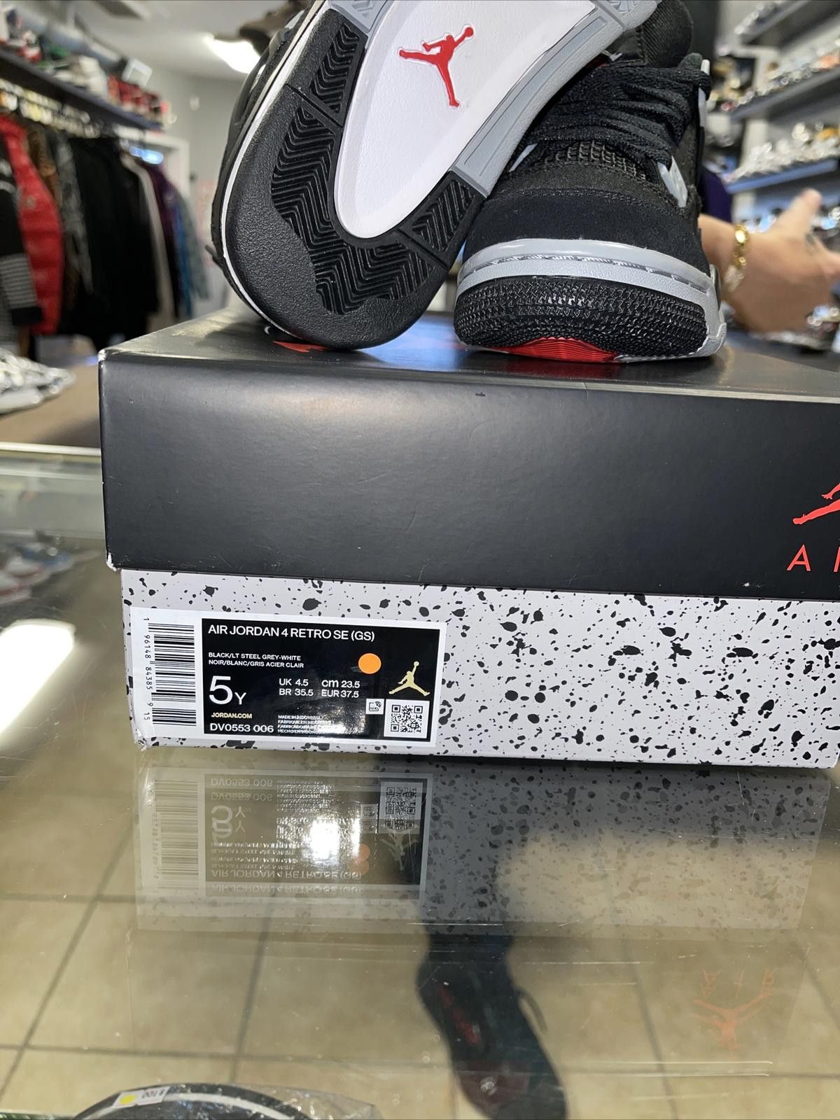Jordan Brand Size 5Y/6.5W - Jordan 4 SE Black Canvas 4s DV0553-006 Size US 5 / EU 37 - 7 Thumbnail