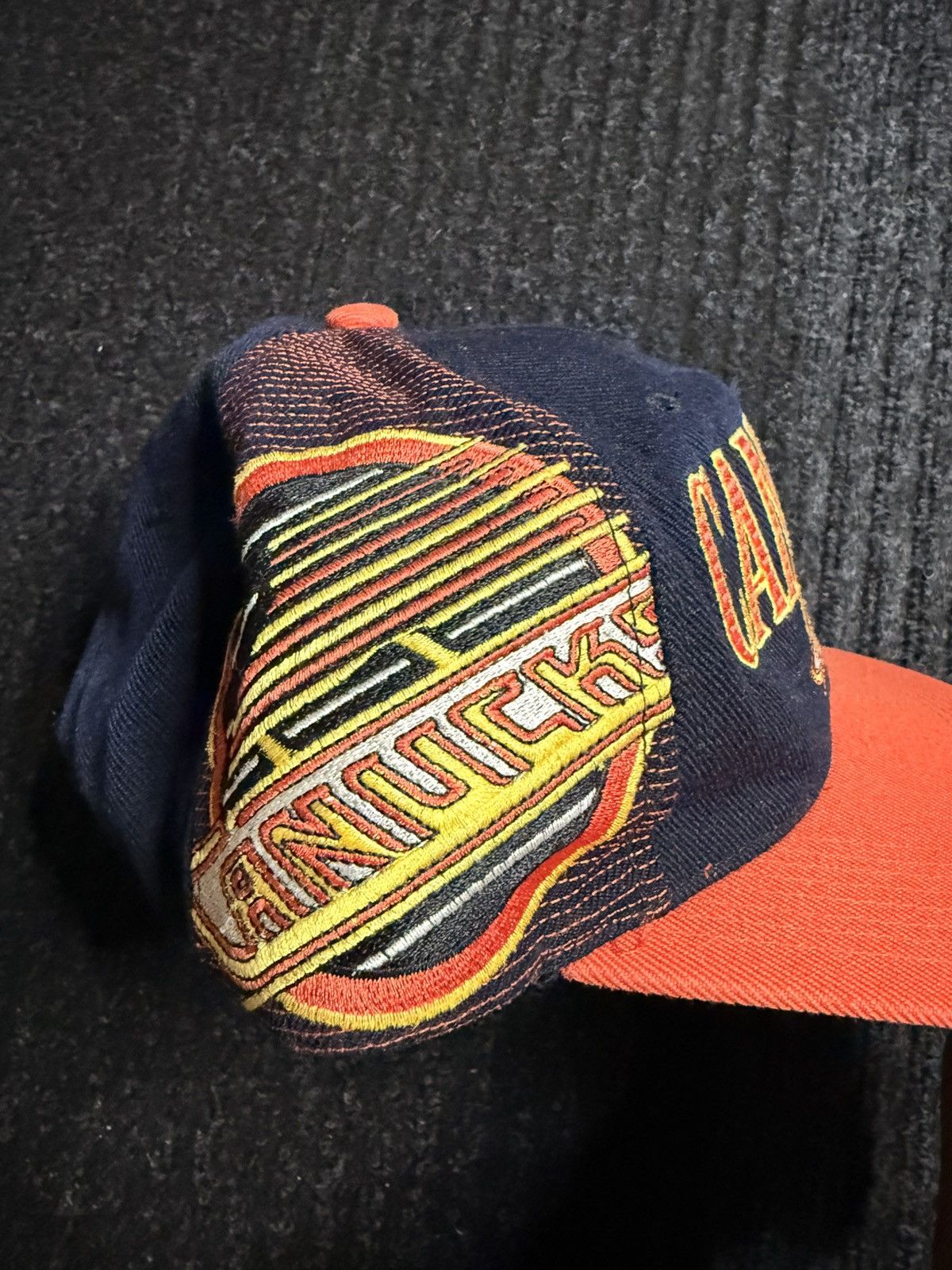 Sports Specialties Vintage Vancouver canucks sports specialties snapback hat Size ONE SIZE - 4 Thumbnail