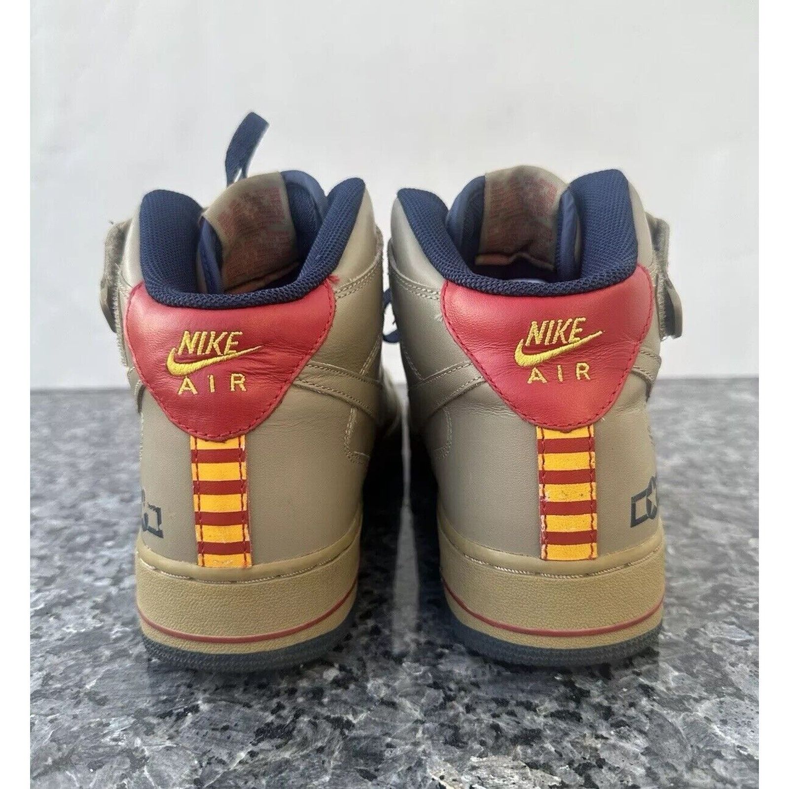Nike Vintage 2004 Nike Air Force 1 Mid Khaki-Midnight Size US 10 / EU 43 - 12 Thumbnail