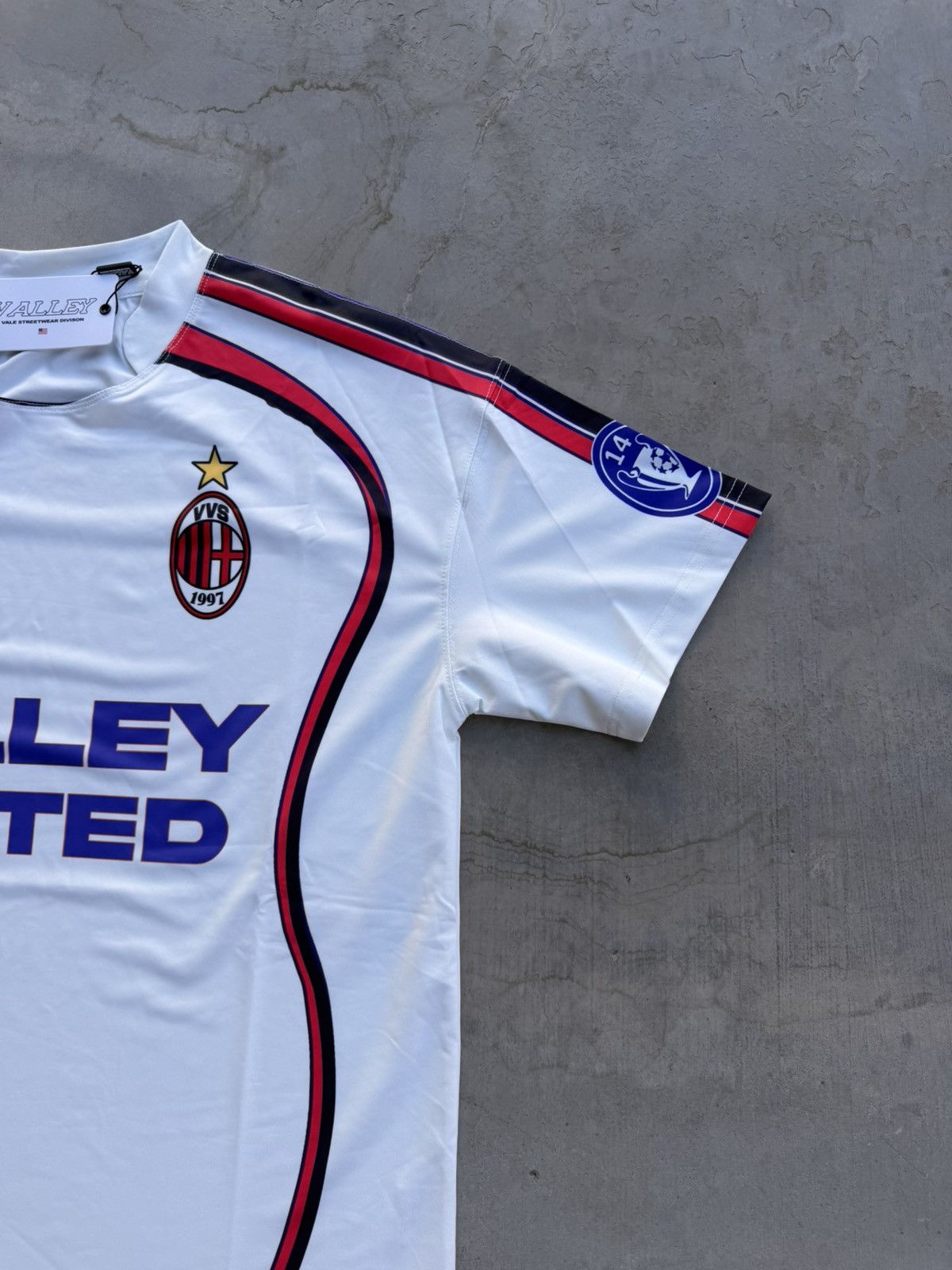 Vale Vale Forever United Football Jersey Size Medium NWT Size US M / EU 48-50 / 2 - 5 Thumbnail
