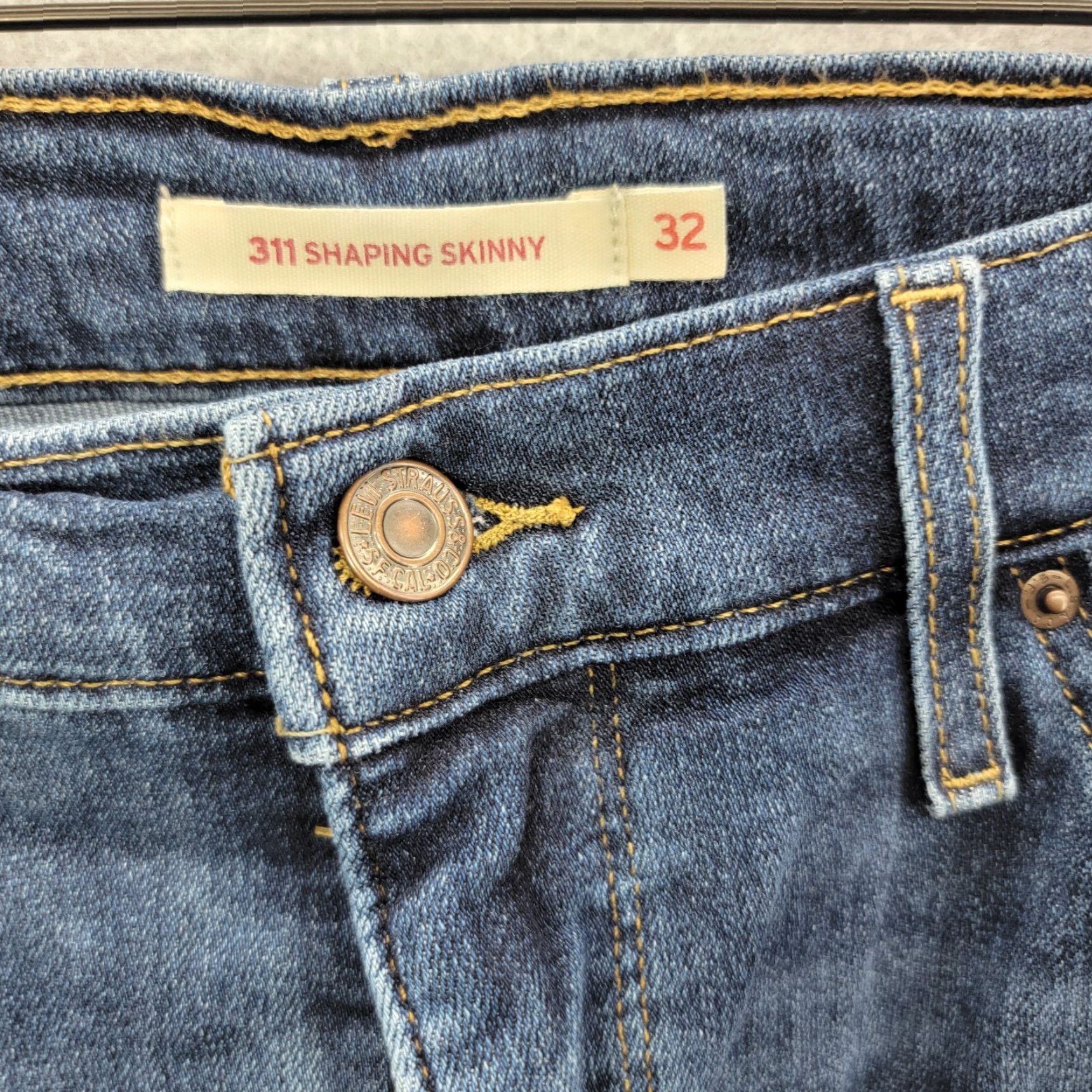 Levi's Levi's 311 Shaping Skinny Jeans Womens 32 Blue Medium Wash High Rise Regular Inseam 29 Comfort Pockets Denim 300 Series Size 24" / US 00 / IT 34 - 4 Thumbnail
