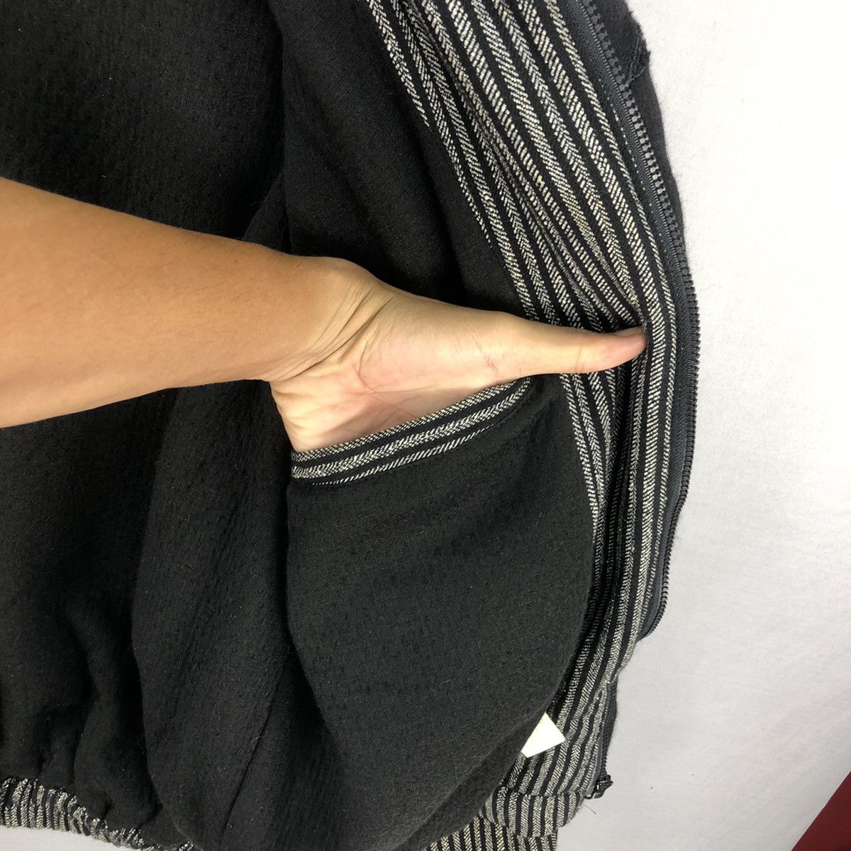 Japanese Brand Vintage 90’s Japanese Brand Stripes Zipper Jacket Size US L / EU 52-54 / 3 - 8 Thumbnail