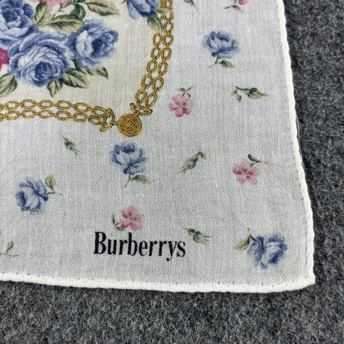 Burberry × Vintage Burberry Handkerchief / Bandana / Neckerchief B097 Size ONE SIZE - 4 Thumbnail