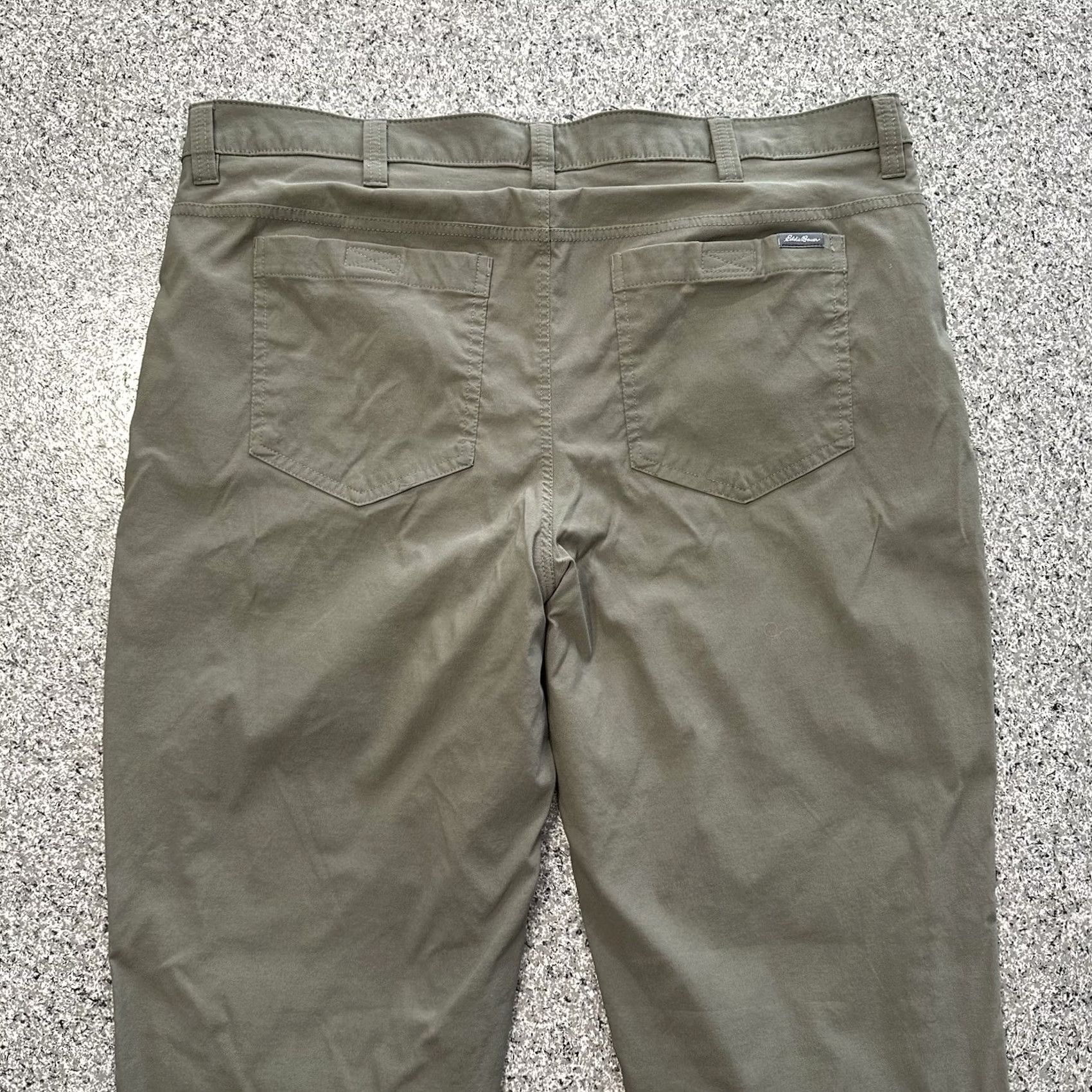 Eddie Bauer Eddie Bauer Pants Mens 40x34 Fleece Lined Tech Nylon Spandex Olive Green Workwear Size US 40 / EU 56 - 5 Thumbnail