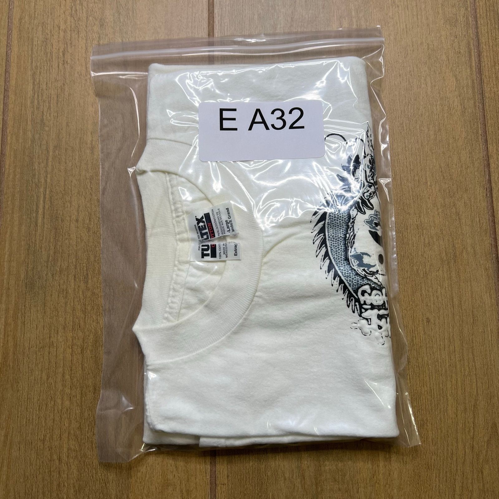 Tultex Y2K Year of the Dragon Honolulu Hawaii T-Shirt Men's Sz XL Size US XL / EU 56 / 4 - 10 Thumbnail