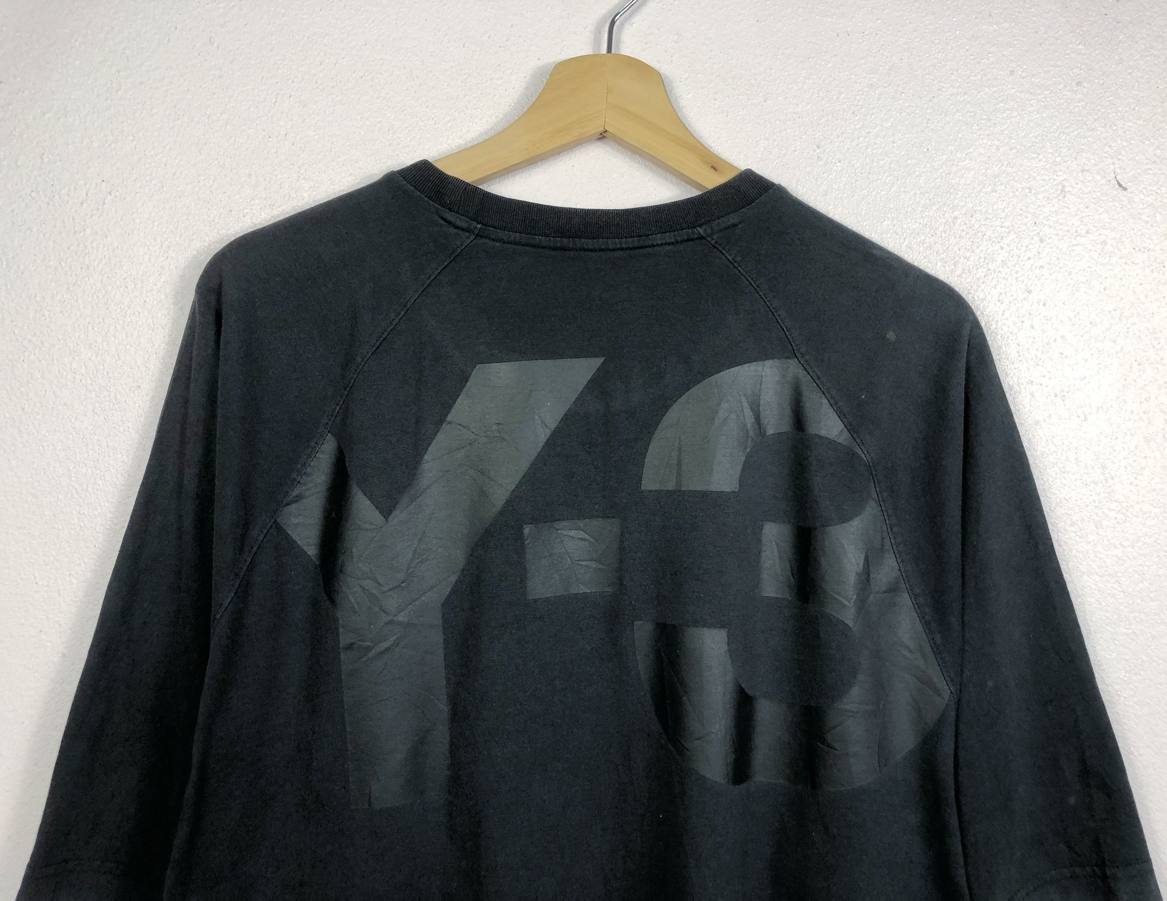 Y-3 Rare Yohji Yamamoto Y-3 X Adidas Big Logo Tee Size US XL / EU 56 / 4 - 7 Thumbnail