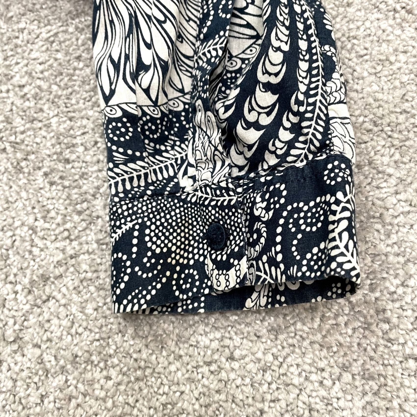 Talbots Talbots Paisley Button Down Shirt Blouse Womens L Navy Blue Long Sleeve Top Size L / US 10 / IT 46 - 4 Thumbnail