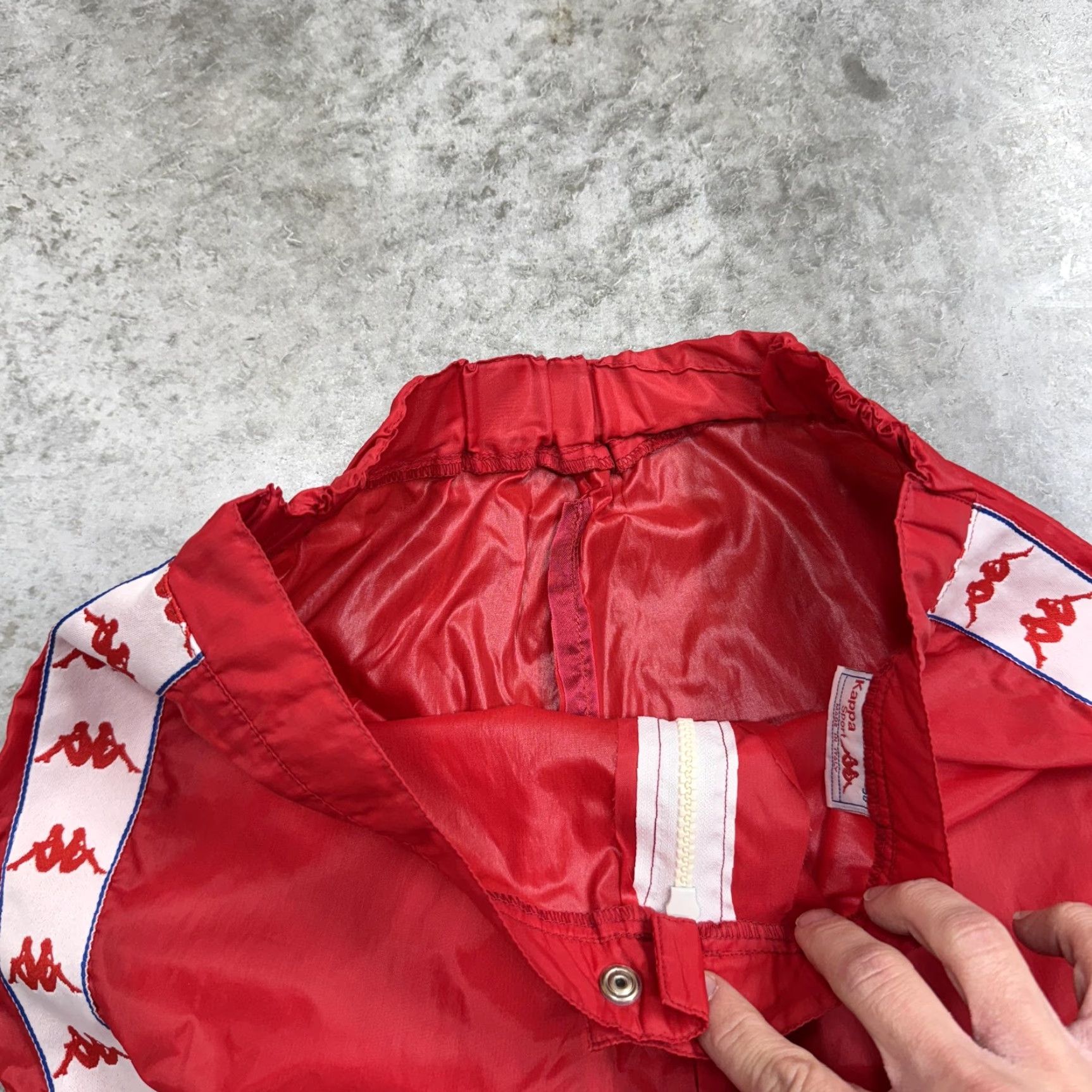 Kappa VINTAGE Kappa Sport Track Pants Mens 50 Red Made In Italy Zip Hems Logo Tape 90s Size US 34 / EU 50 - 4 Thumbnail