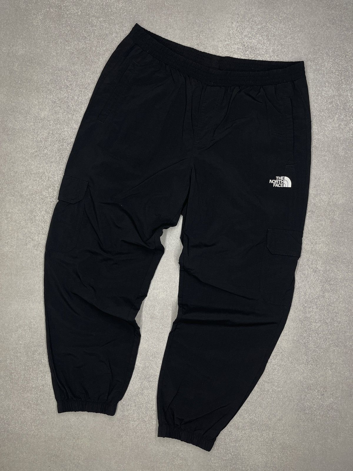 The North Face The North Face Nylon Cargo Pants Black Outdoor Gorpcore Size 36" / US 14 / IT 50 - 1 Thumbnail