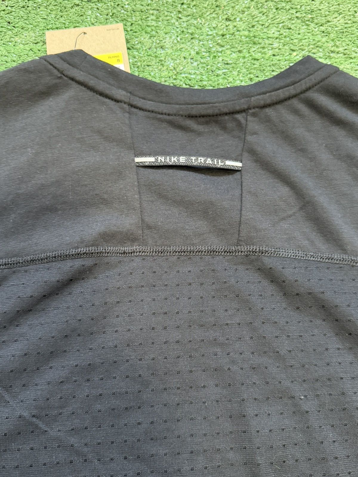 Nike Nike Trail Dri-Fit Solar Chase Running Shirt Black HJ3580 Size US S / EU 44-46 / 1 - 5 Thumbnail