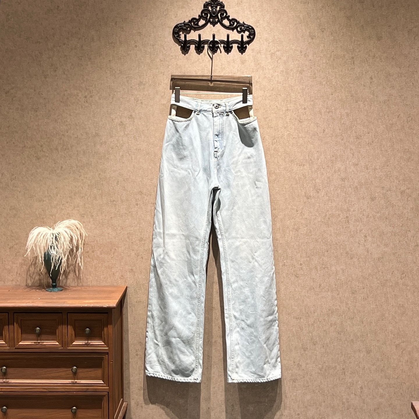 Maison Margiela Maison Margiela Cut-Out Waist Jeans Size 38 Size 26" / US 2 / IT 38 - 1 Thumbnail