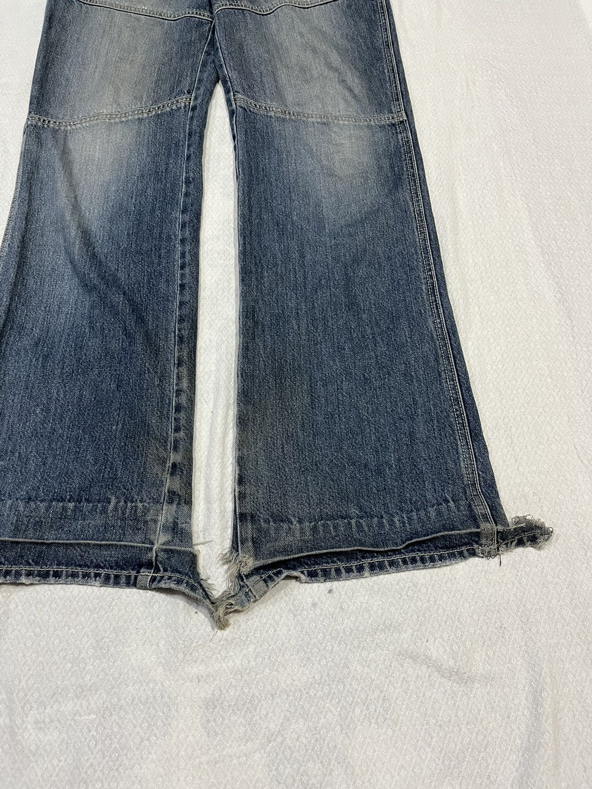 If Six Was Nine Batsu flared jeans Size US 33 - 3 Thumbnail