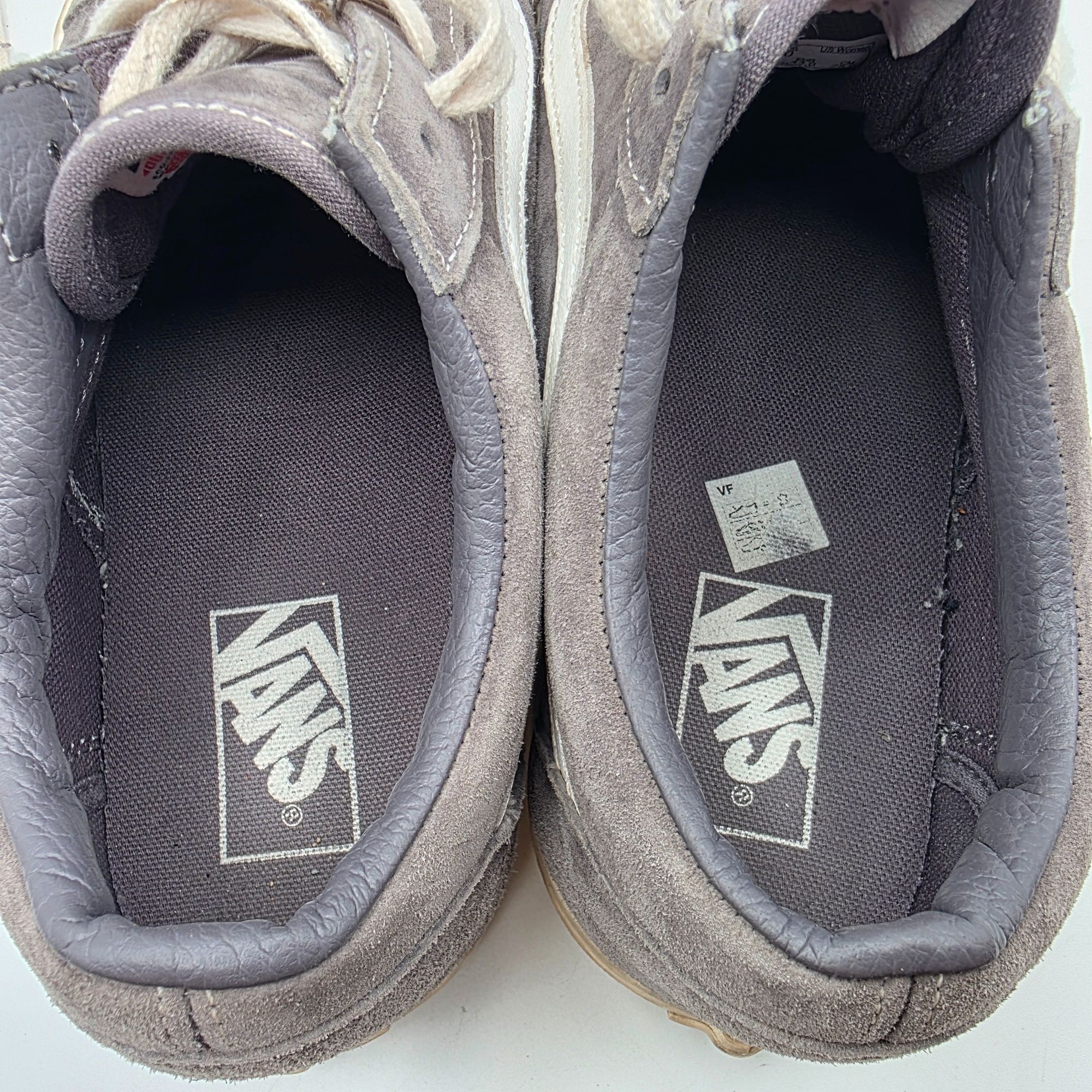 Vans Vans Old Skool Pig Suede Mens Size 10 Gray Skate Shoes Walki Size US 10 / EU 43 - 9 Thumbnail