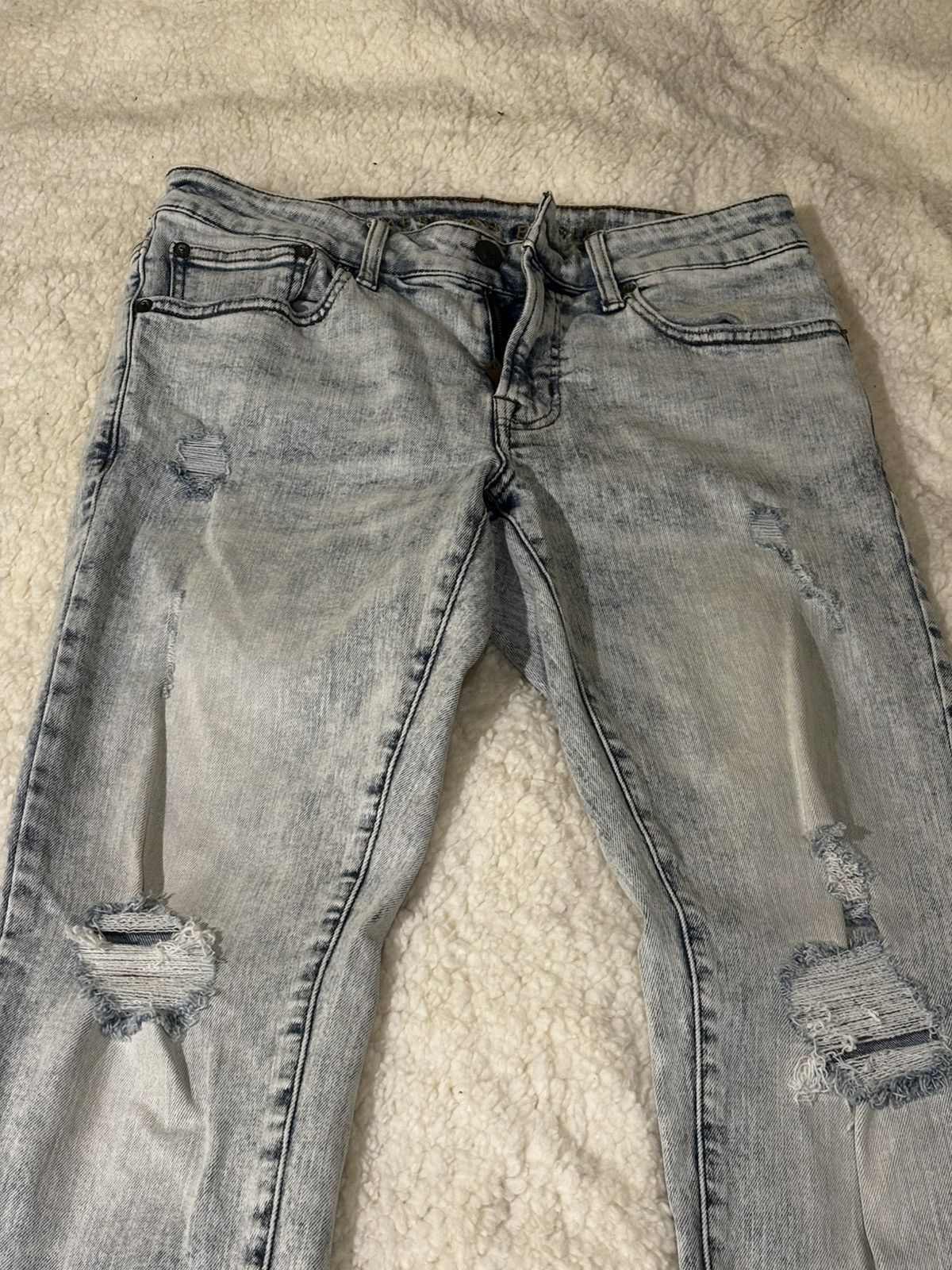 American Eagle Outfitters Men’s distressed jeans.2926 Size US 31 - 2 Thumbnail