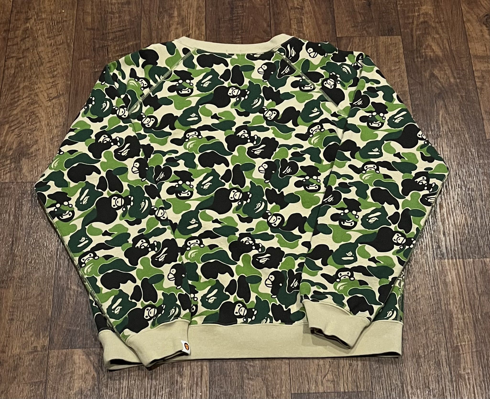 Bape Bape Camo Baby Milo Crew Neck Pullover Sweatshirt Size US S / EU 44-46 / 1 - 2 Thumbnail