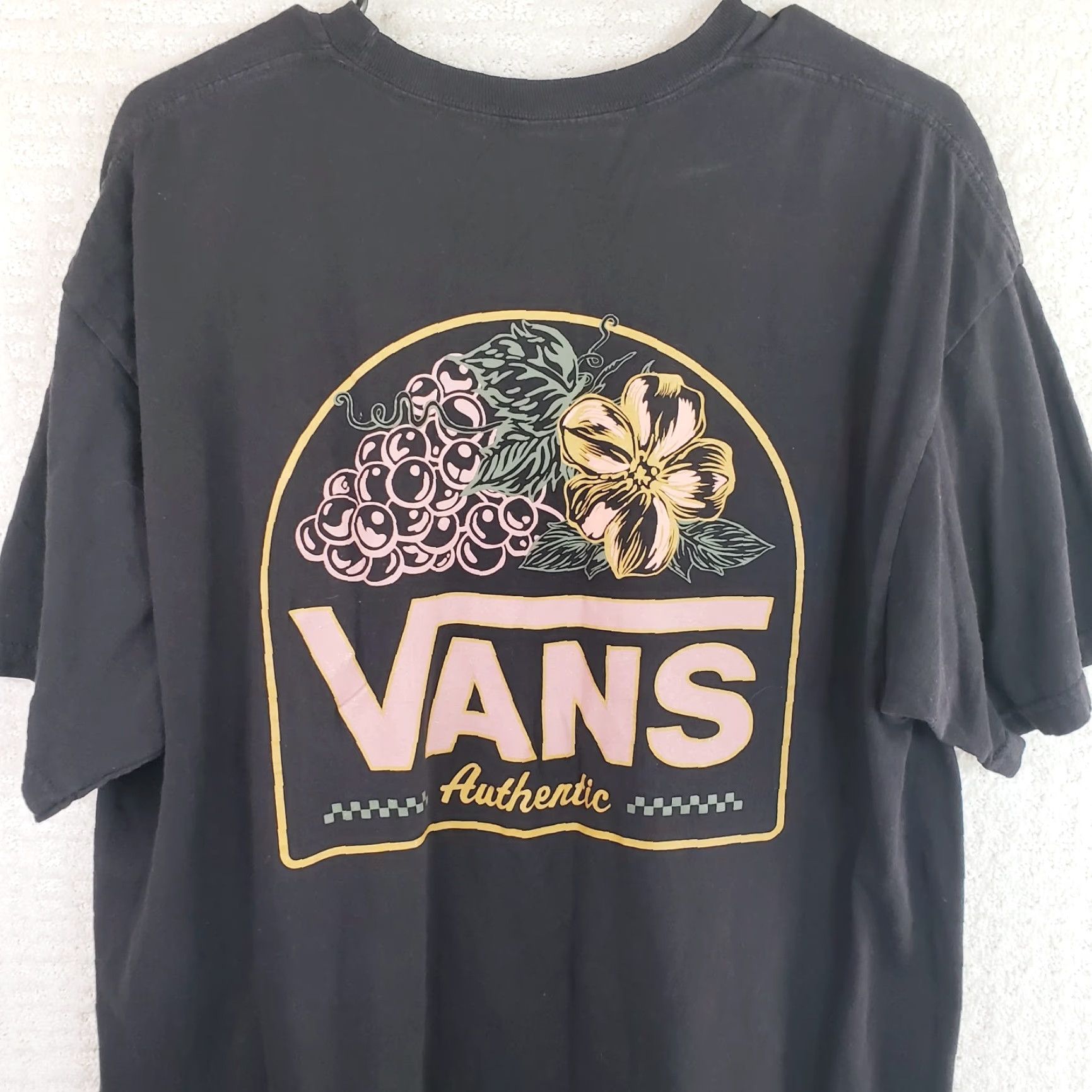 Vans VANS Off The Wall T-shirt Black XL Flowers Grapes Graphic Unisex Adults Crew Short Sleeve Jersey Cotton Pullover Casual Size XL / US 12-14 / IT 48-50 - 7 Thumbnail