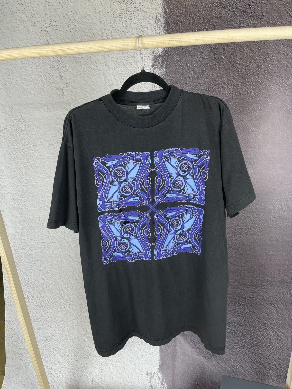 Band Tees Vintage 90s used distressed ornament print band tee shirt Size US M / EU 48-50 / 2 - 1 Thumbnail