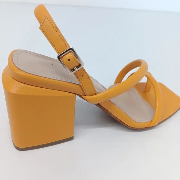 Lafayette 148 LAFAYETTE 148 Yellow Calfskin Leather Heeled City Sandals 38 Size US 8 / IT 38 - 9 Thumbnail