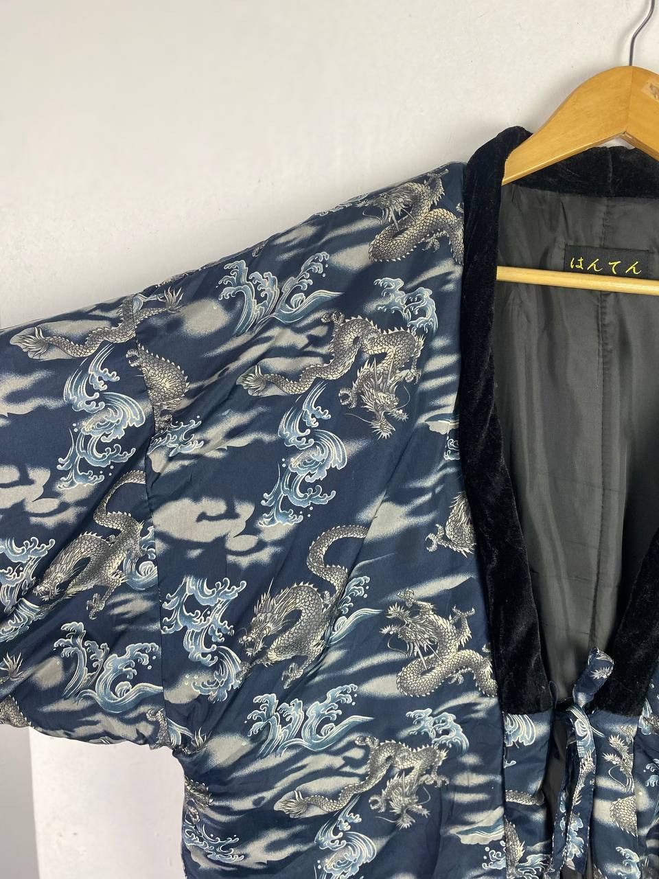 Japanese Brand vintage japanese kimono dragon all over print Size US L / EU 52-54 / 3 - 4 Thumbnail
