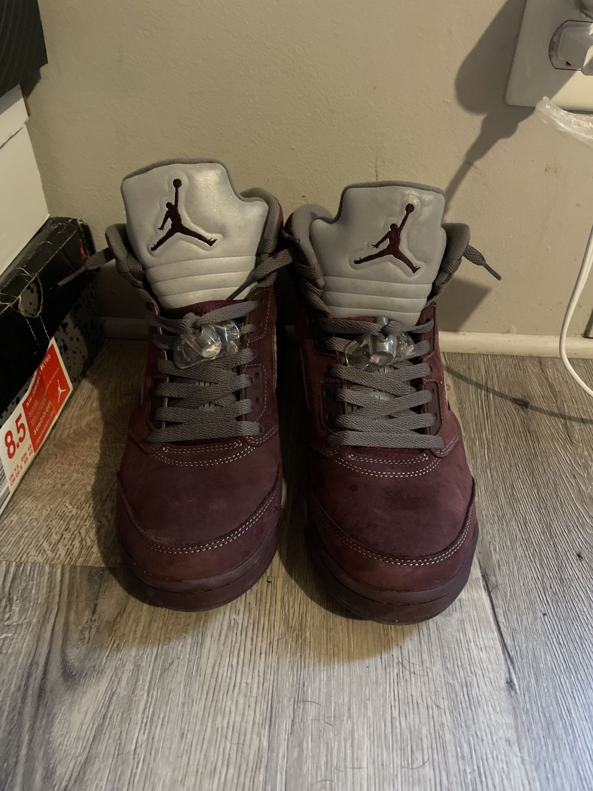 Jordan Brand Retro Burgundy 5s with box Size US 9 / EU 42 - 1 Thumbnail
