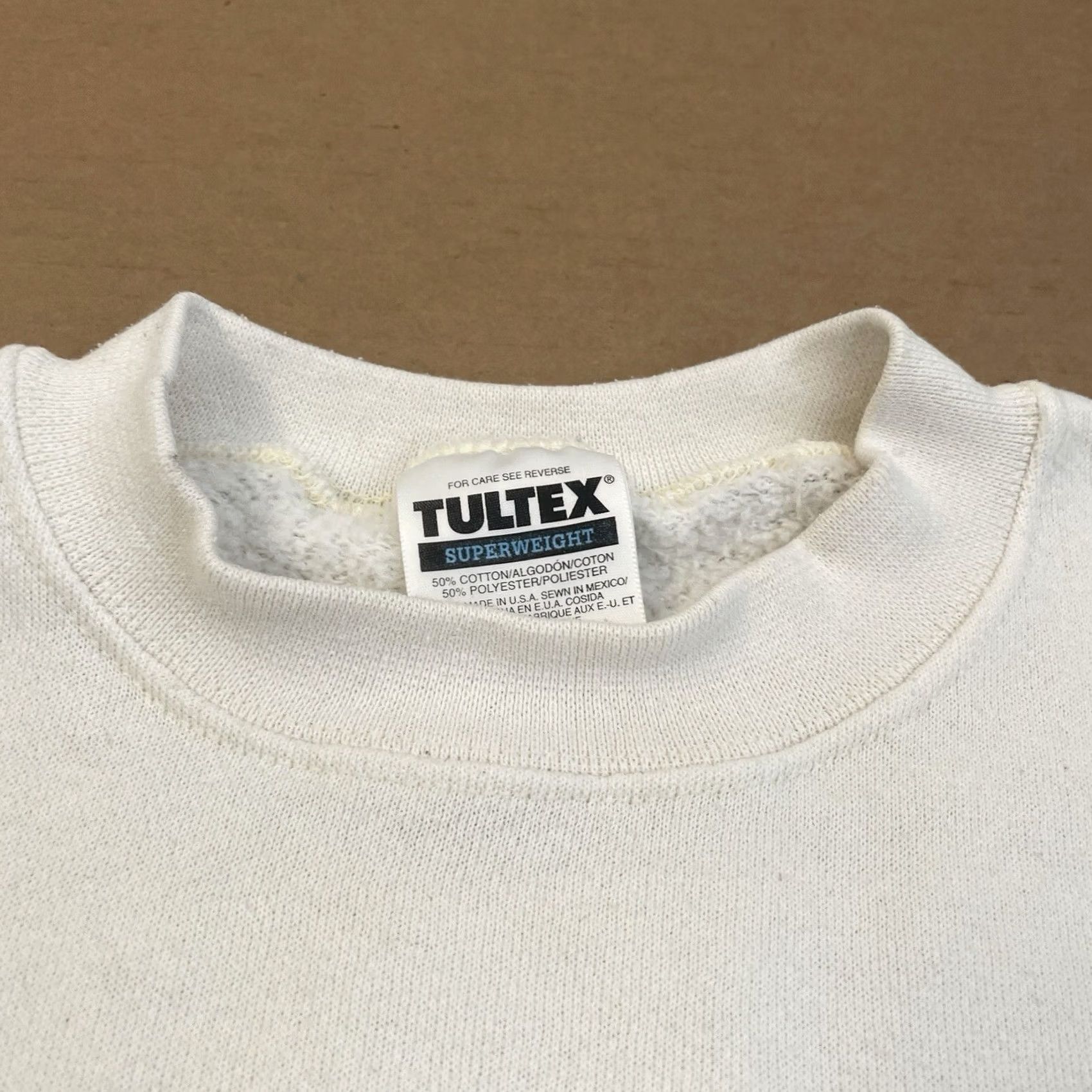 Tultex VINTAGE Tultex Sweatshirt Adult Large Beige Crewneck Pullover 90s Mens Size US L / EU 52-54 / 3 - 7 Thumbnail