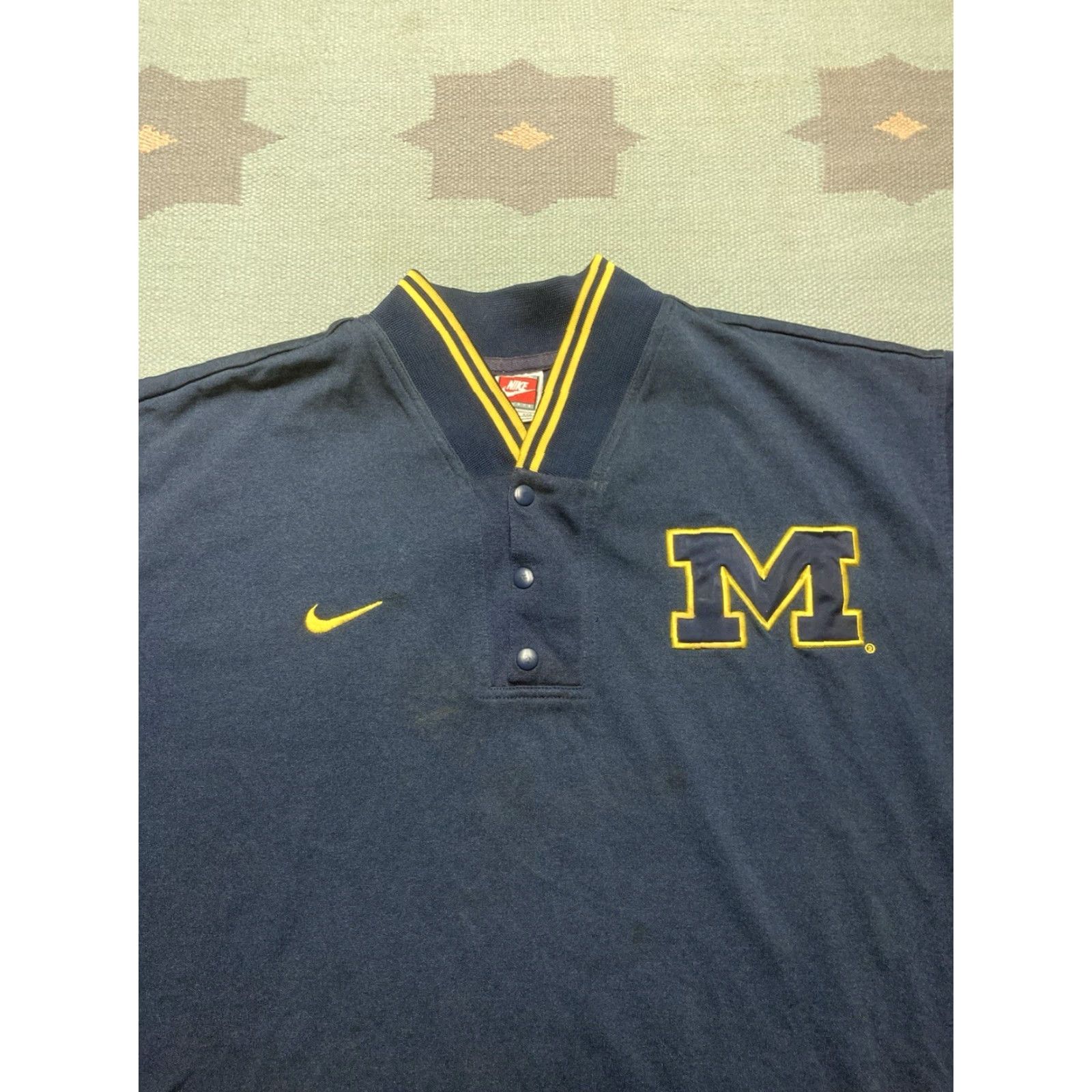 Nike VINTAGE Nike warmup shooting shirt university of Michigan basketball swoosh XXL Shirt Men Blue 2XL University 90s Mens Size US XXL / EU 58 / 5 - 4 Thumbnail