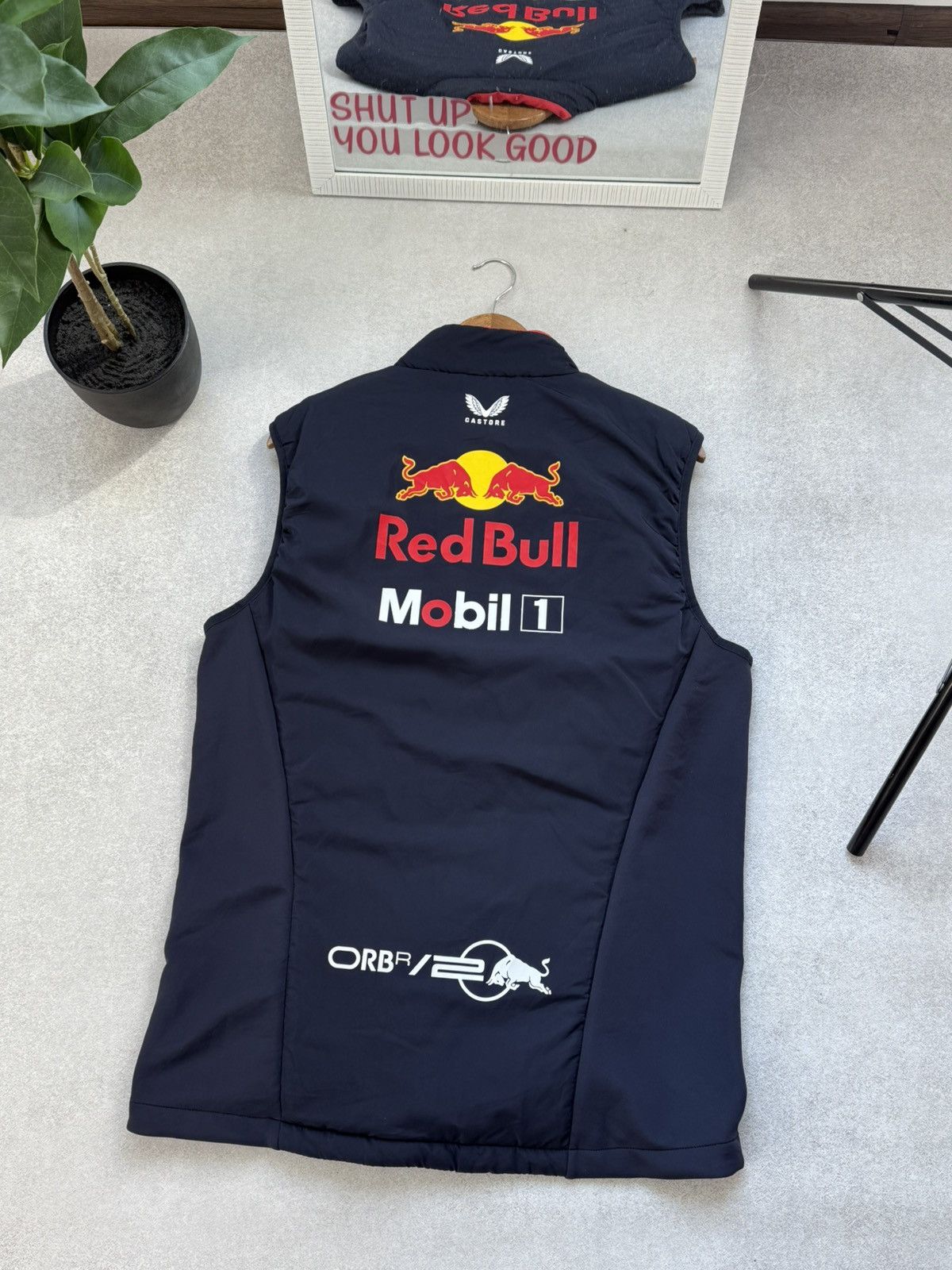 Honda RED BULL RACING CASTORE FORMULA 1 VEST SLEEVELESS HONDA Size US M / EU 48-50 / 2 - 8 Thumbnail