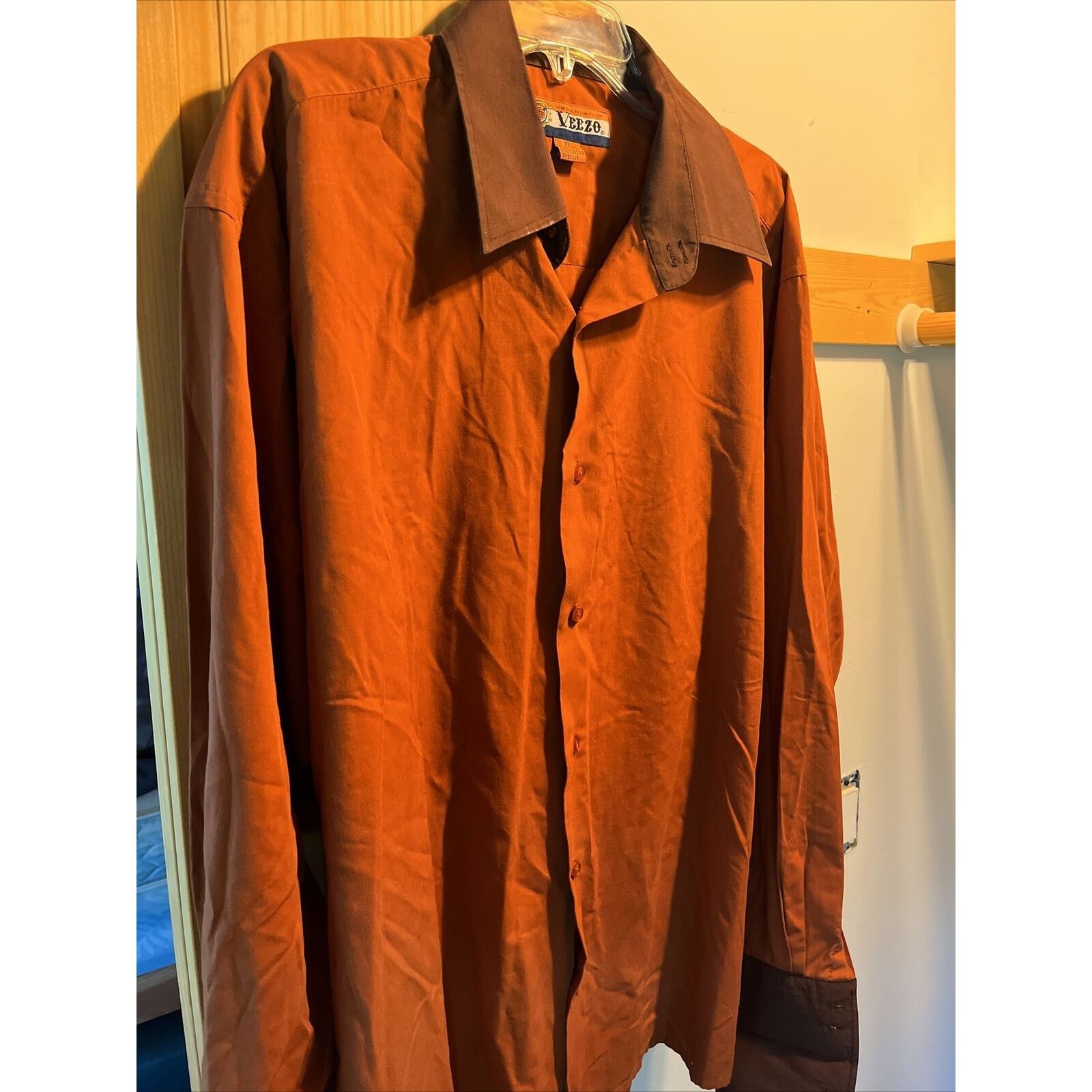 Other Veezo Men’s XL Orange Brown LS Button Polyester Blend Shirt Size US XL / EU 56 / 4 - 6 Thumbnail
