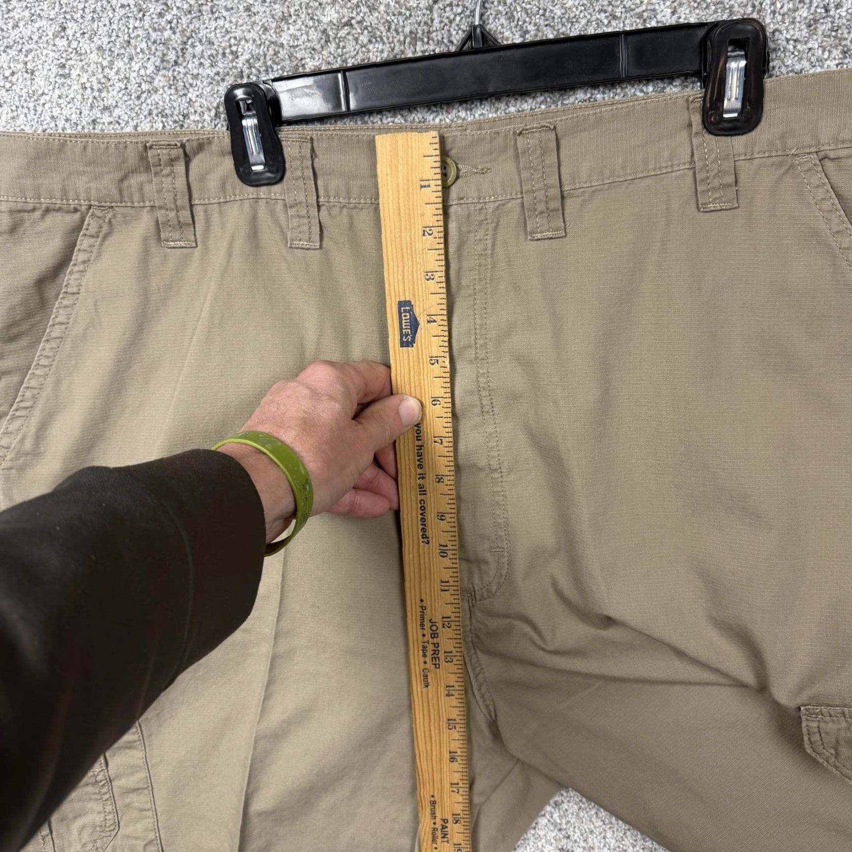 Wrangler Wrangler Cargo Shorts Mens 44 Khaki Canvas Earthy Utilitarian Workwear Gorpcore Size US 44 / EU 60 - 5 Thumbnail
