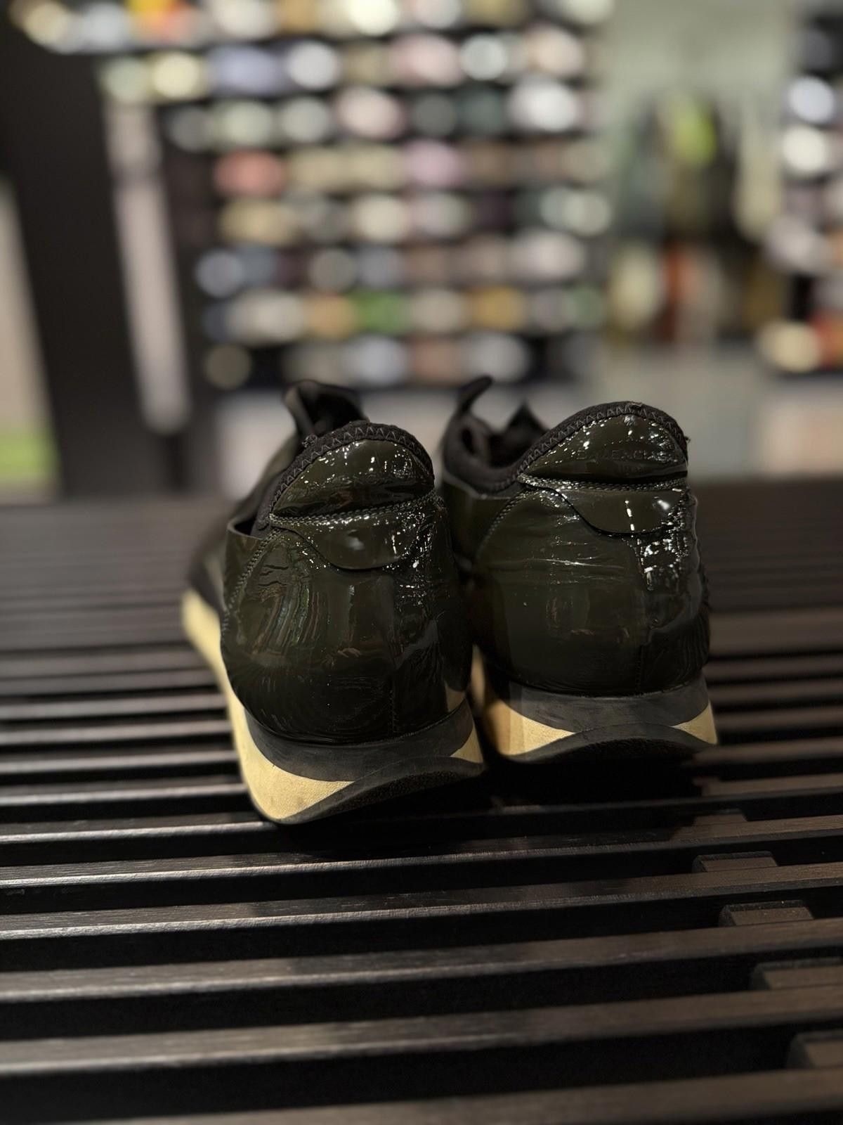 Balenciaga BALENCIAGA Race Runner Green/Blue Color Authentic 44EU/11US Size US 12 / EU 45 - 10 Thumbnail